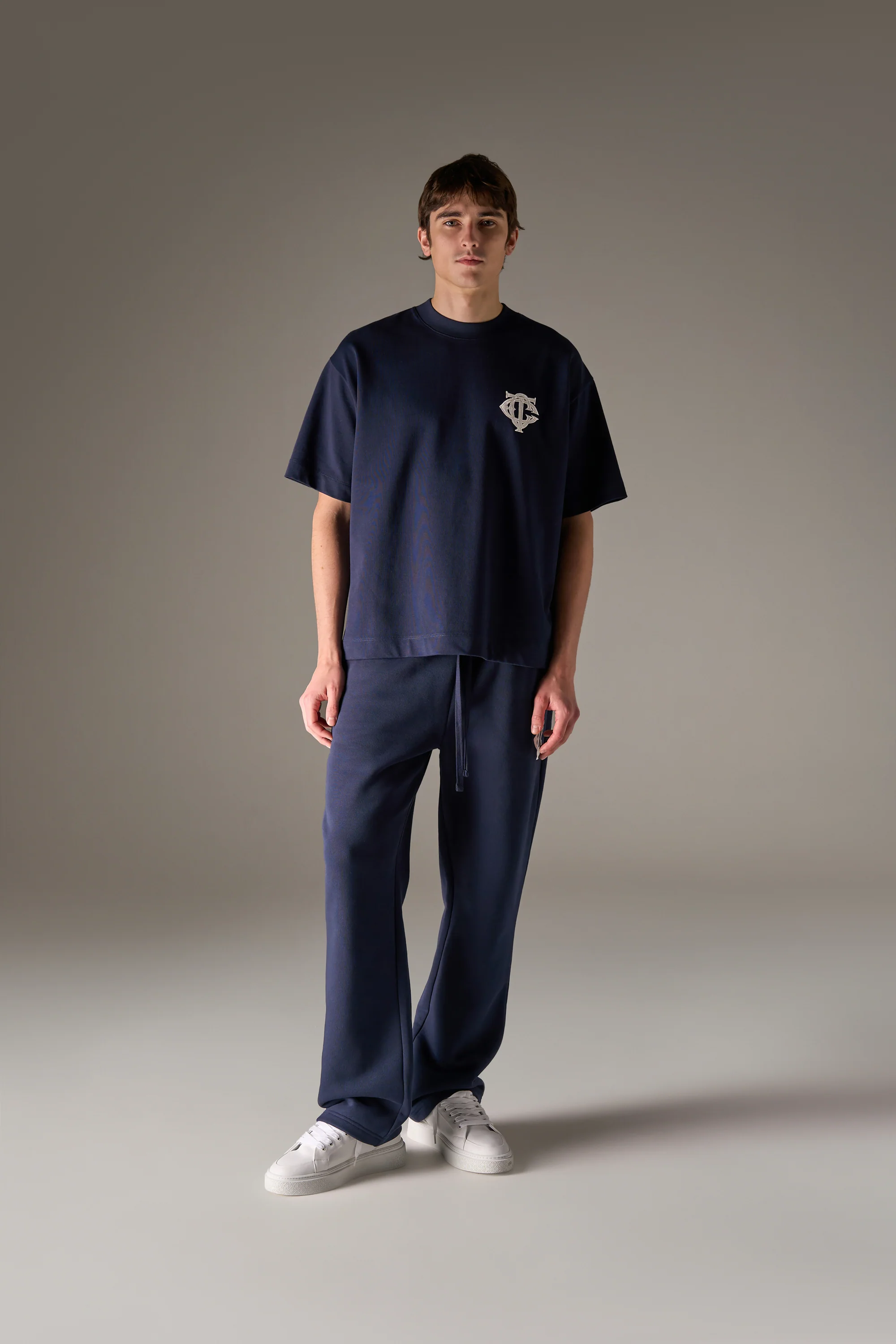 APPLIQUE MONOGRAM EMBLEM T-SHIRT - NAVY - Image 2