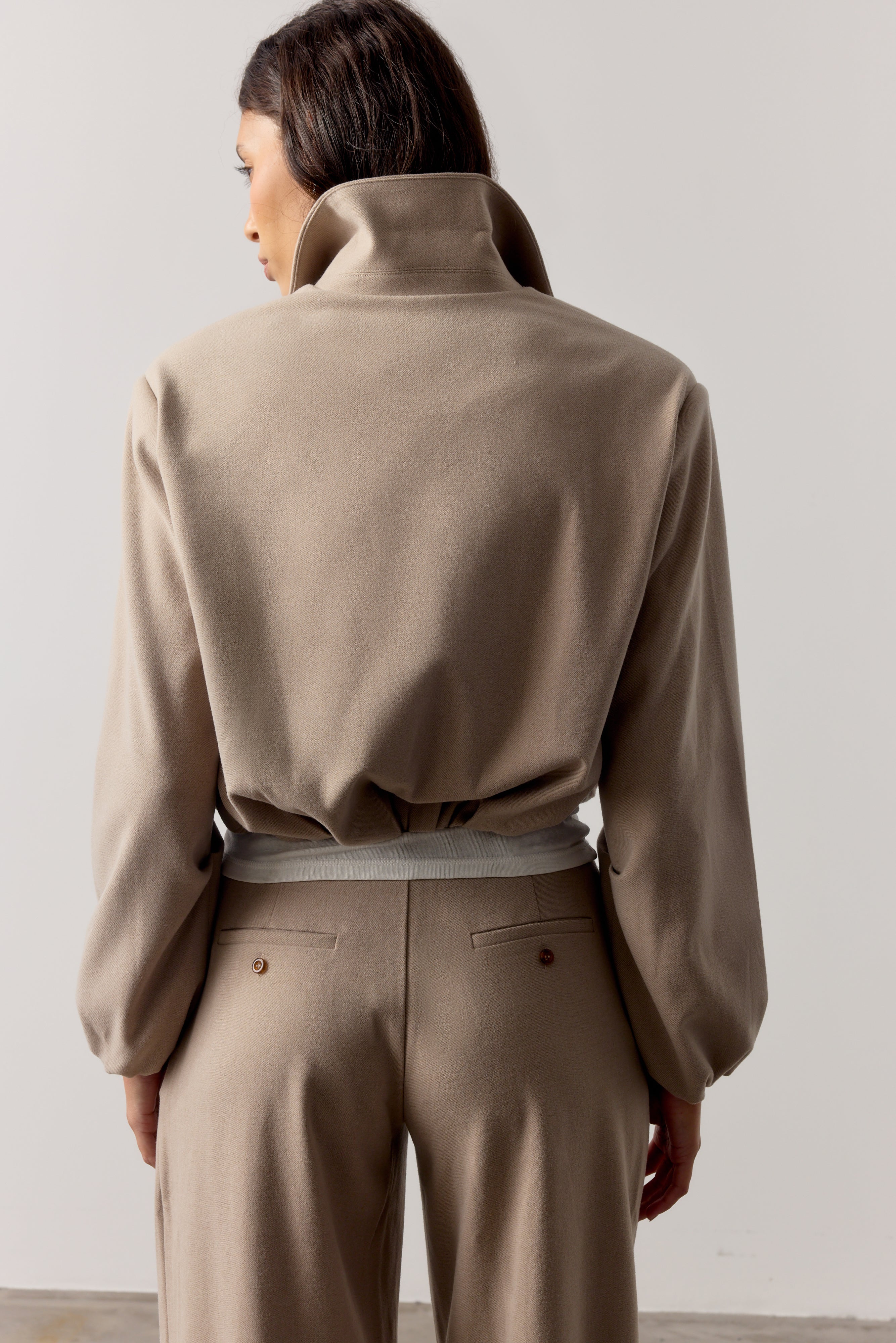 BALLOON HEM SMART JACKET - BEIGE - Image 6