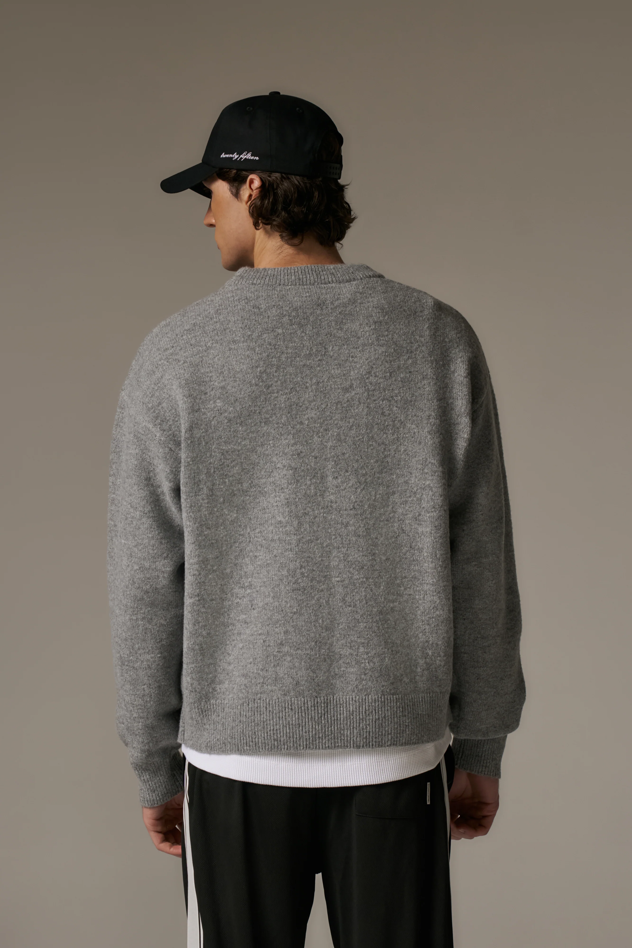 C EMBROIDERY KNITTED CREW - GREY MARL - Image 6