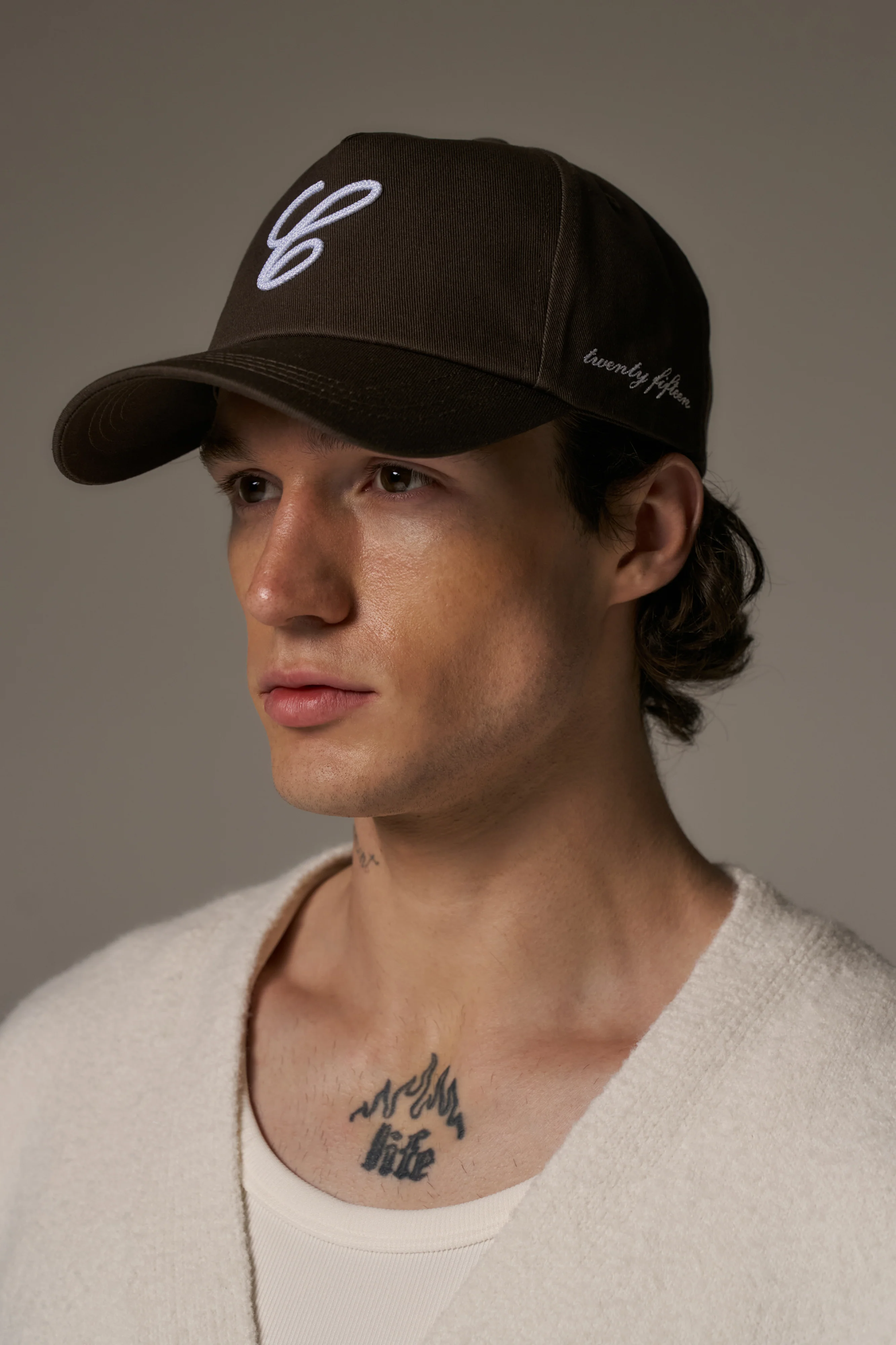 C SCRIPT CAP - BROWN - Image 4