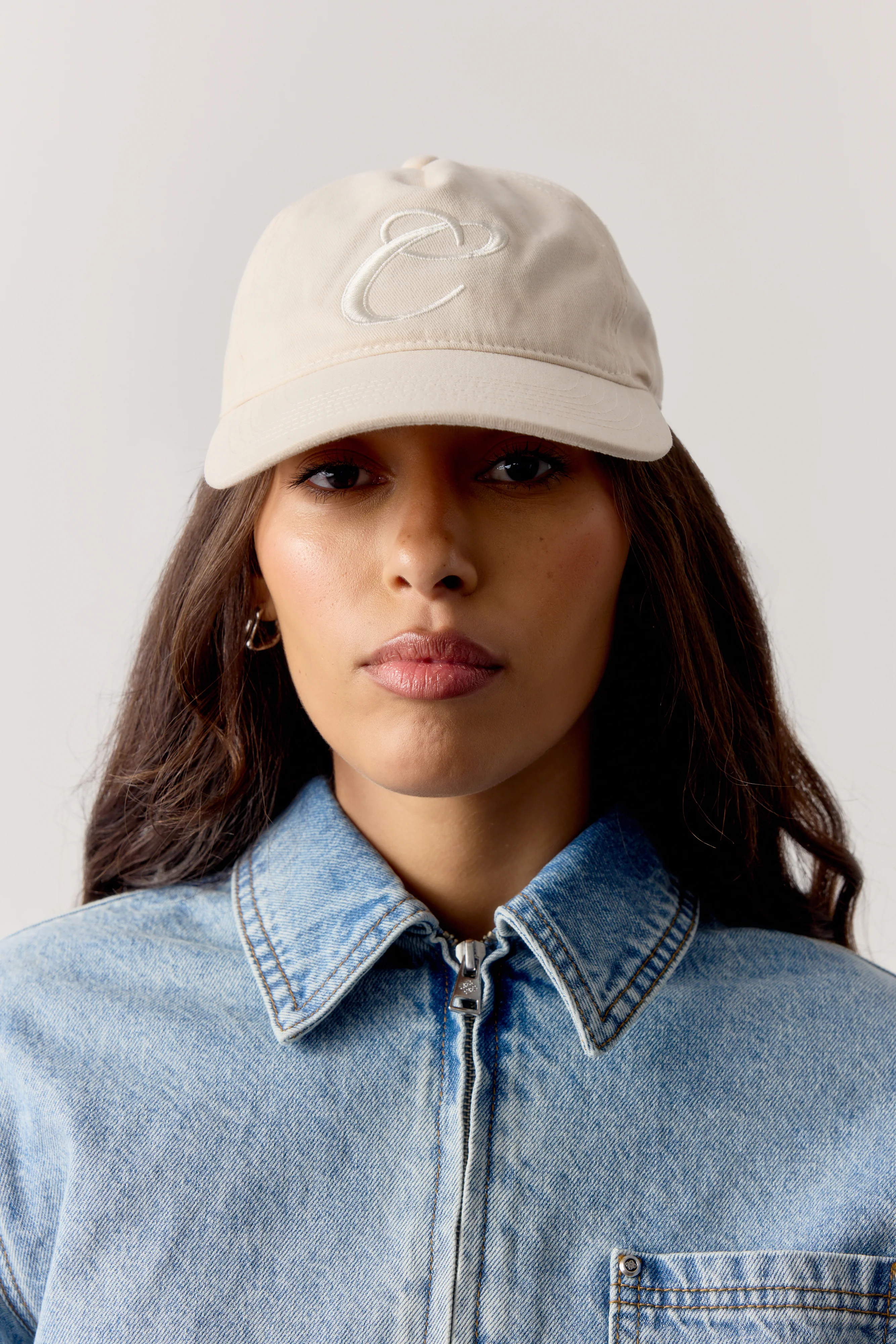 C SCRIPT CAP - OFF WHITE - Image 3