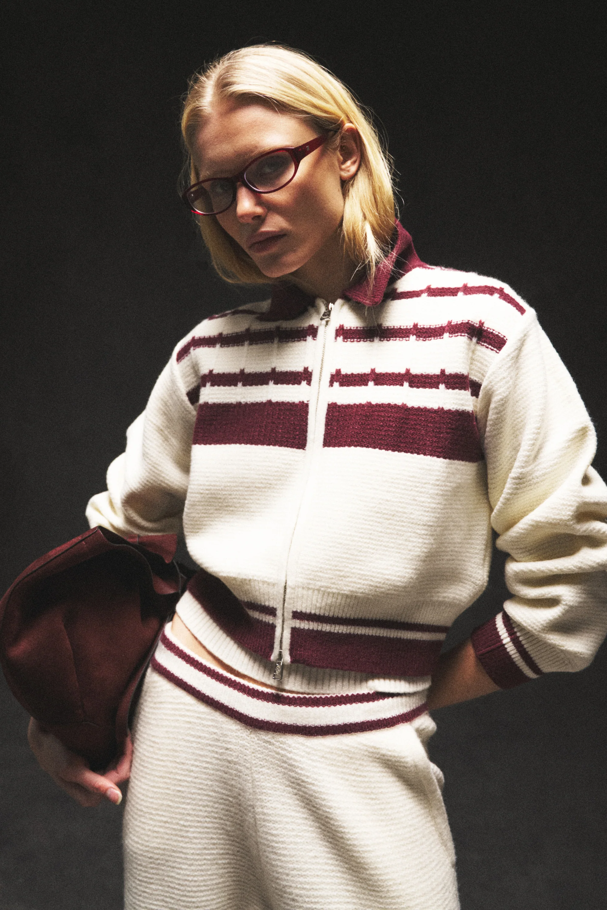 CONTRAST STRIPE KNITTED ZIP THROUGH - OFF WHITE - Image 3