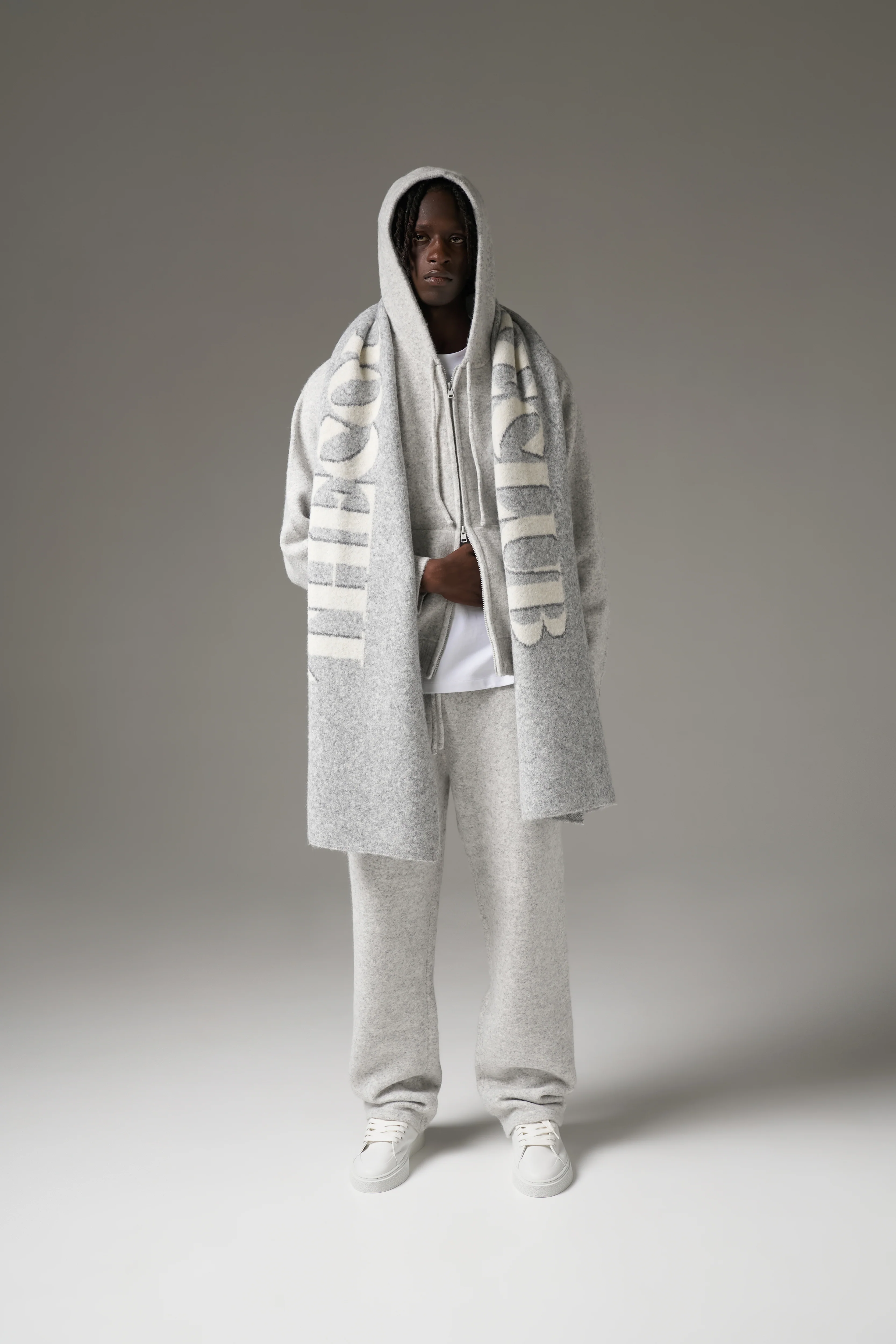COPYRIGHT KNIT SCARF - GREY MARL - Image 4