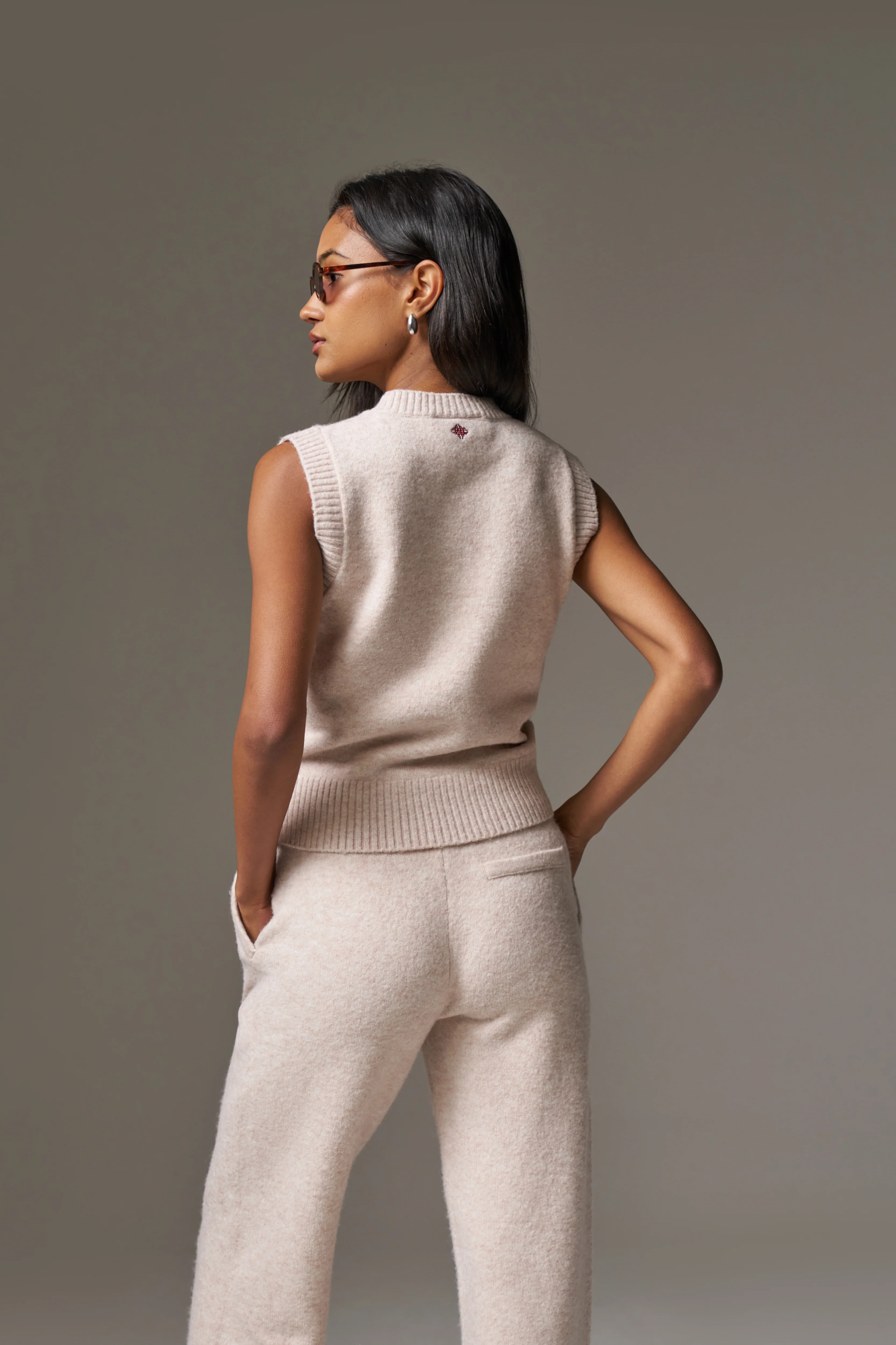 CTRE KNITTED VEST - PINK - Image 5