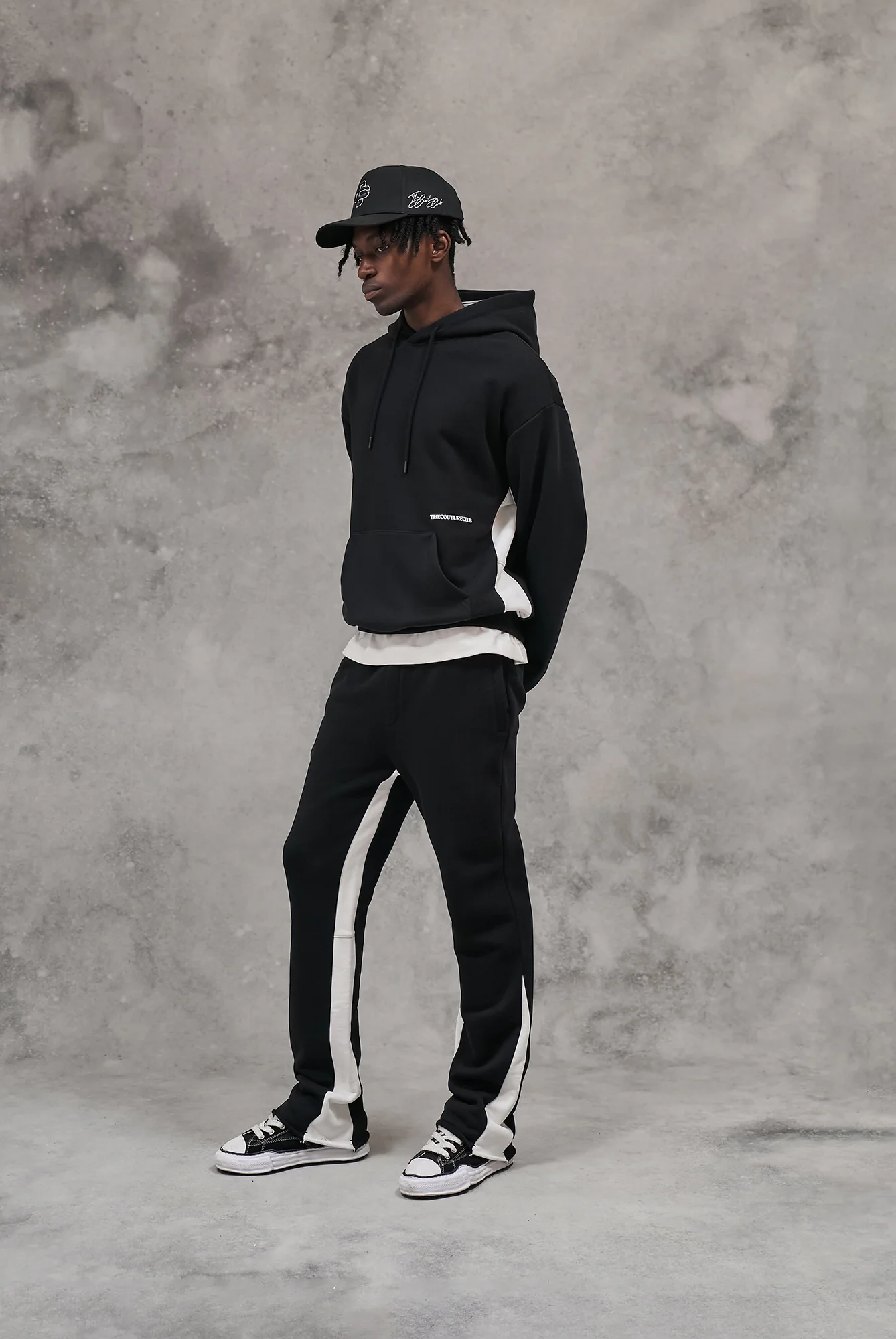 DESIGN DEPARTMENT PANEL JOGGERS - BLACK - Image 3