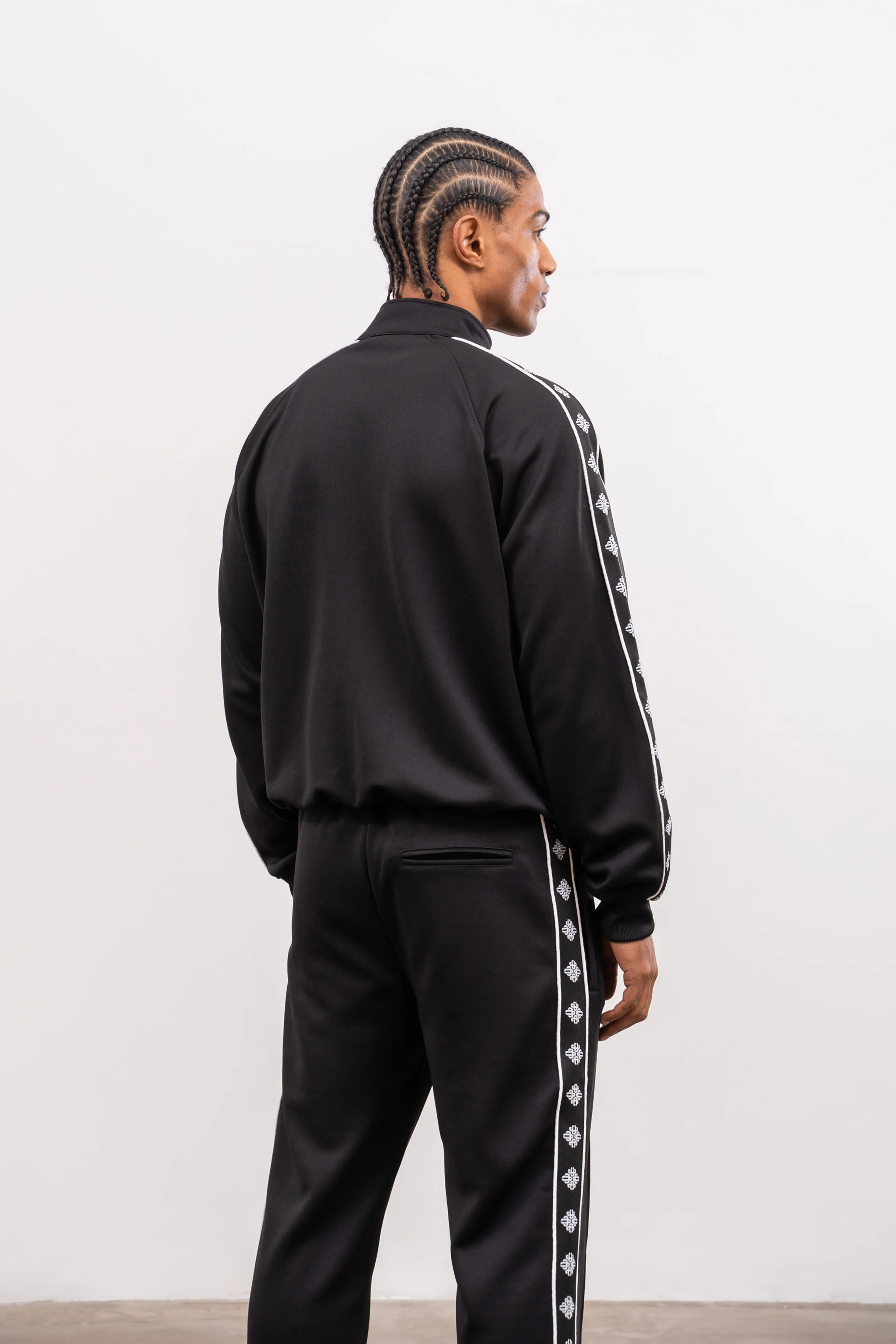 EMBLEM TRACK JACKET - BLACK - Image 4