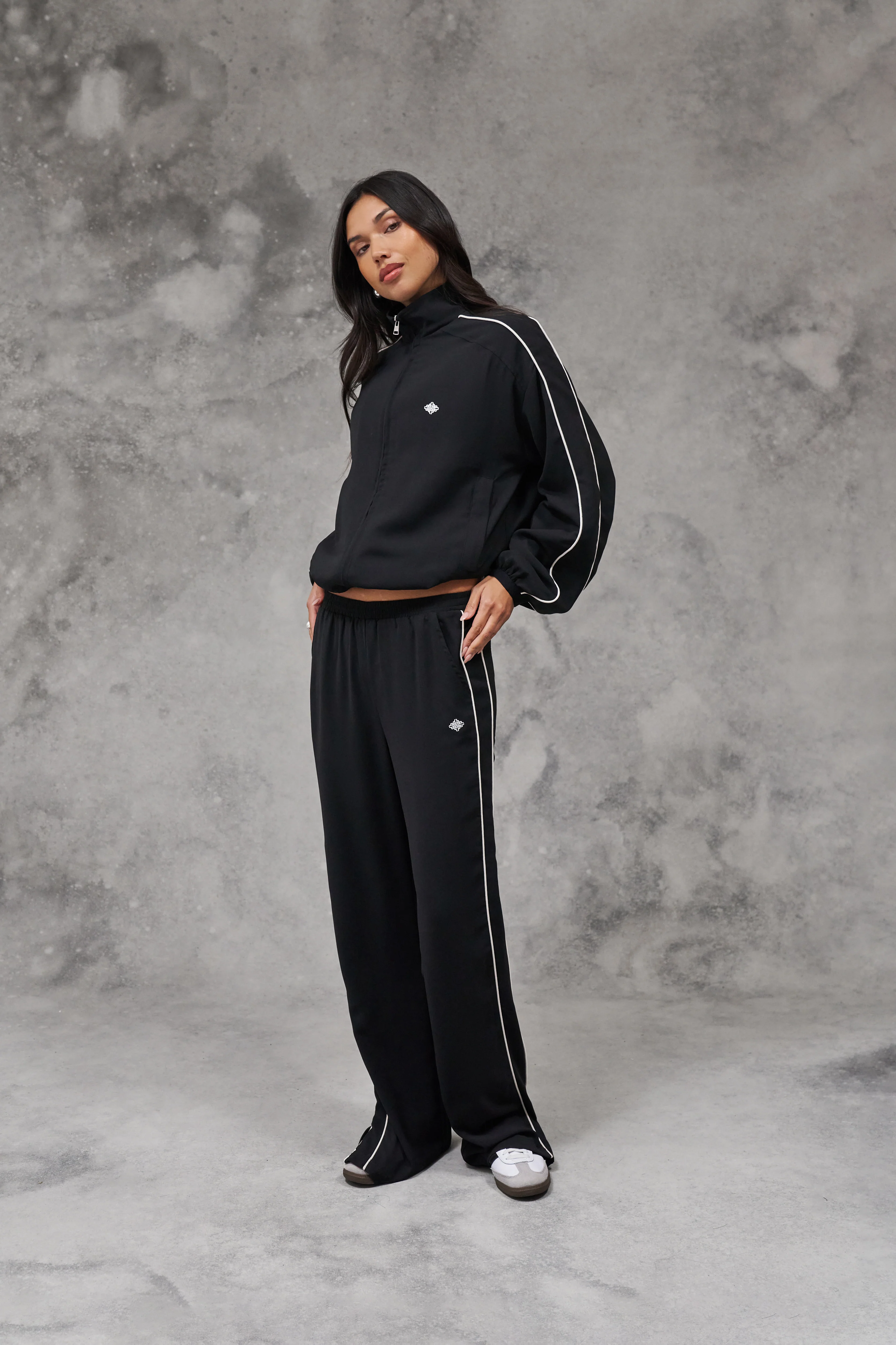 EMBLEM PIPED ZIP THROUGH JACKET - BLACK - Image 5