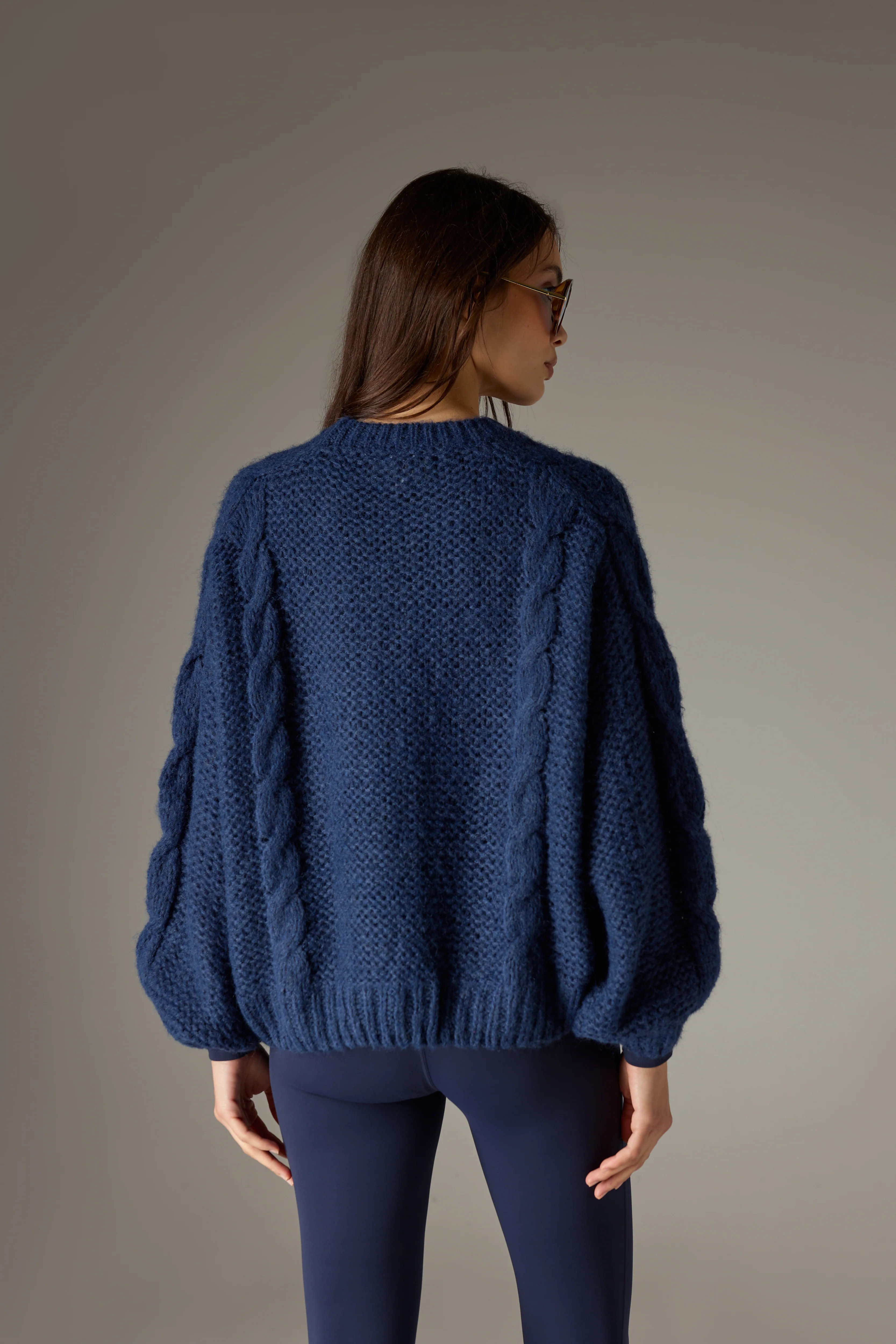 EMBLEM PLAITED OVERSIZED KNIT JUMPER - NAVY - Image 5