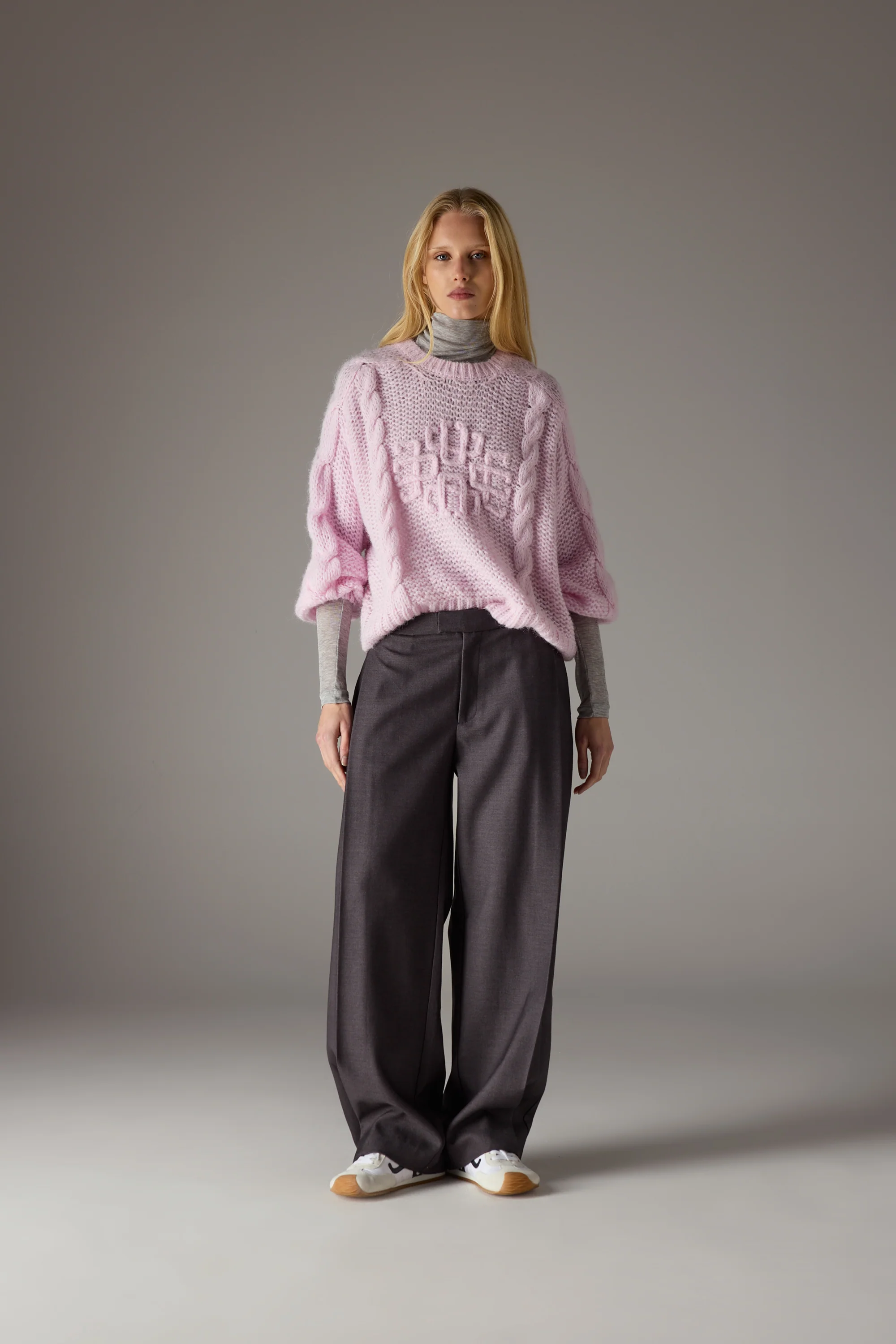 EMBLEM PLAITED OVERSIZED KNIT JUMPER - PINK - Image 3