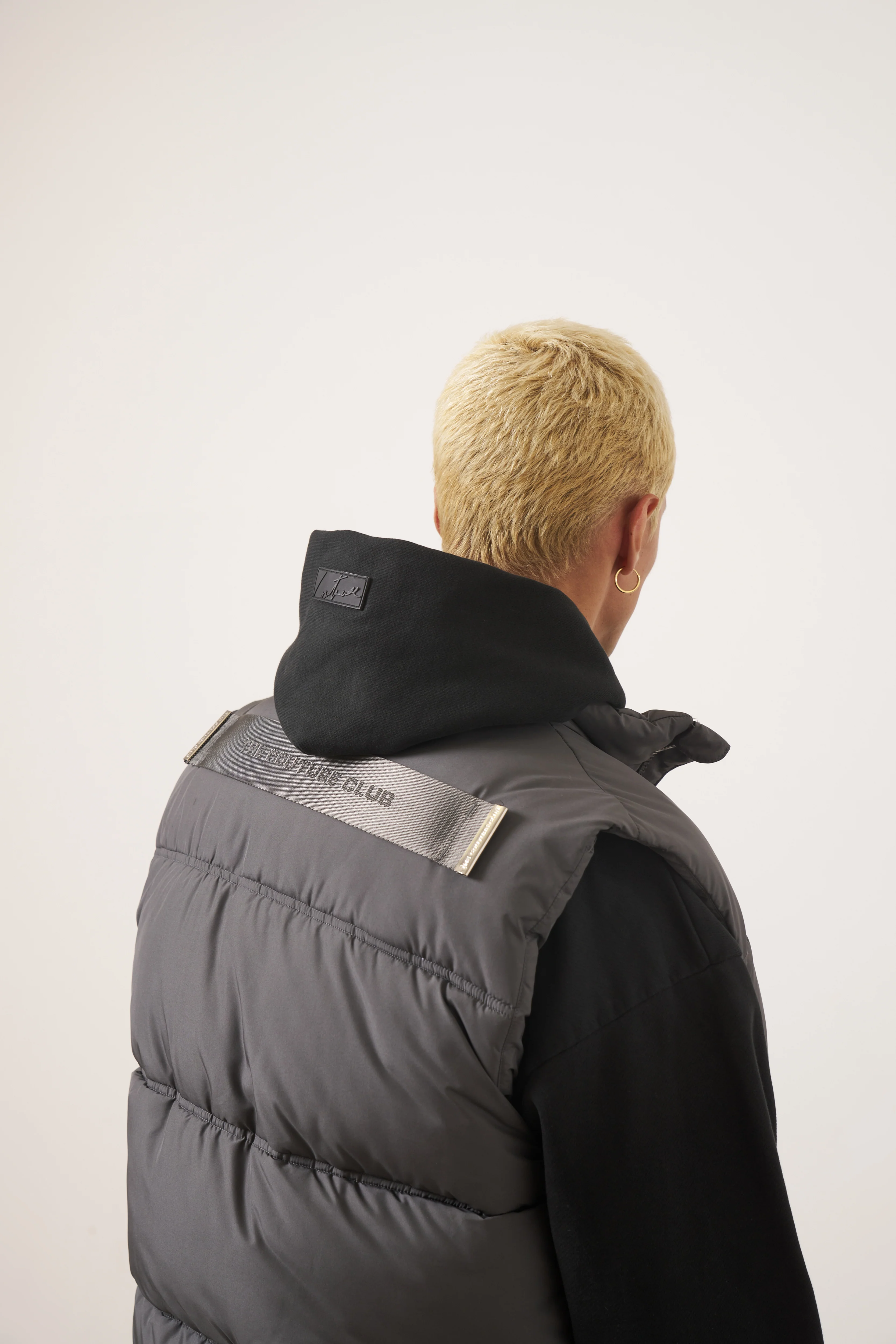 ESSENTIALS MATTE GILET - CHARCOAL - Image 8