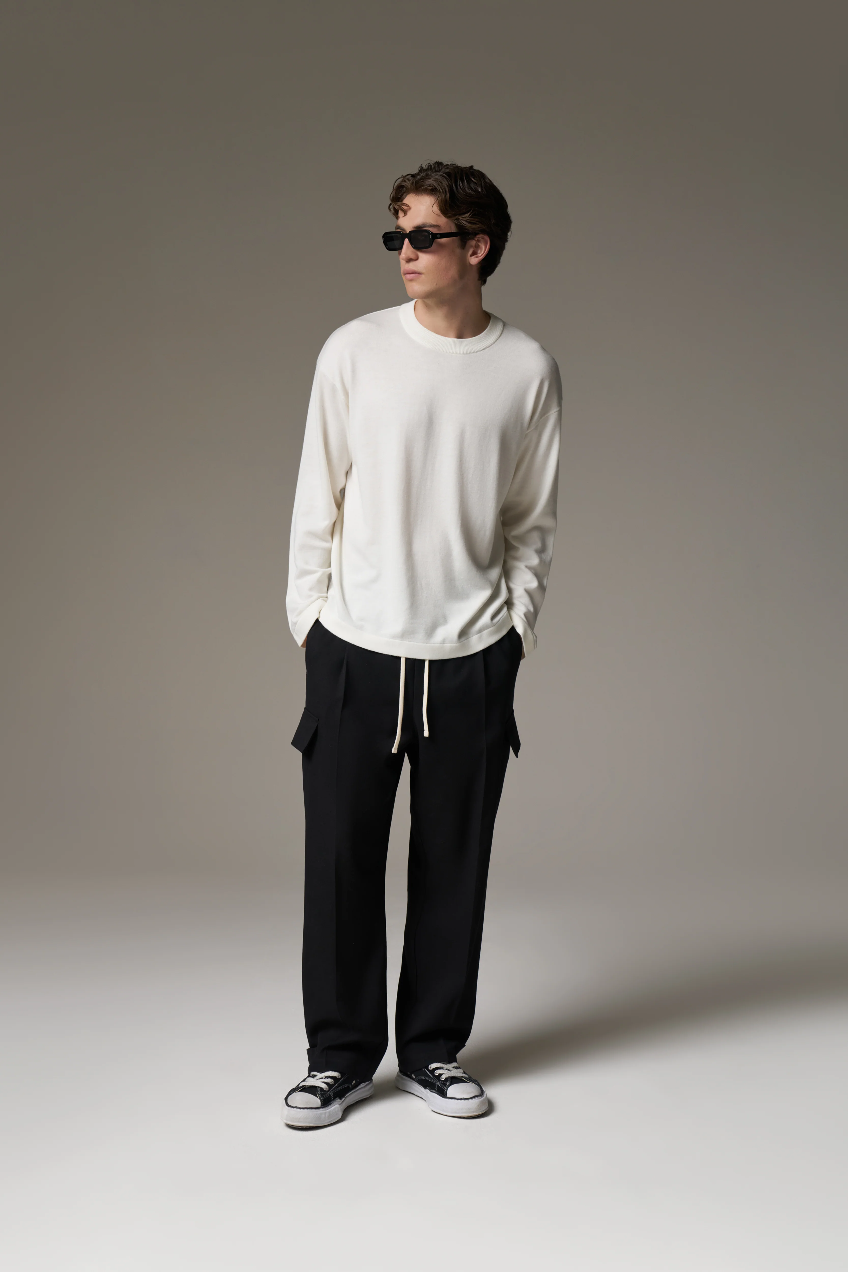 FINE GAUGE KNIT LONG SLEEVE T-SHIRT - OFF WHITE - Image 6