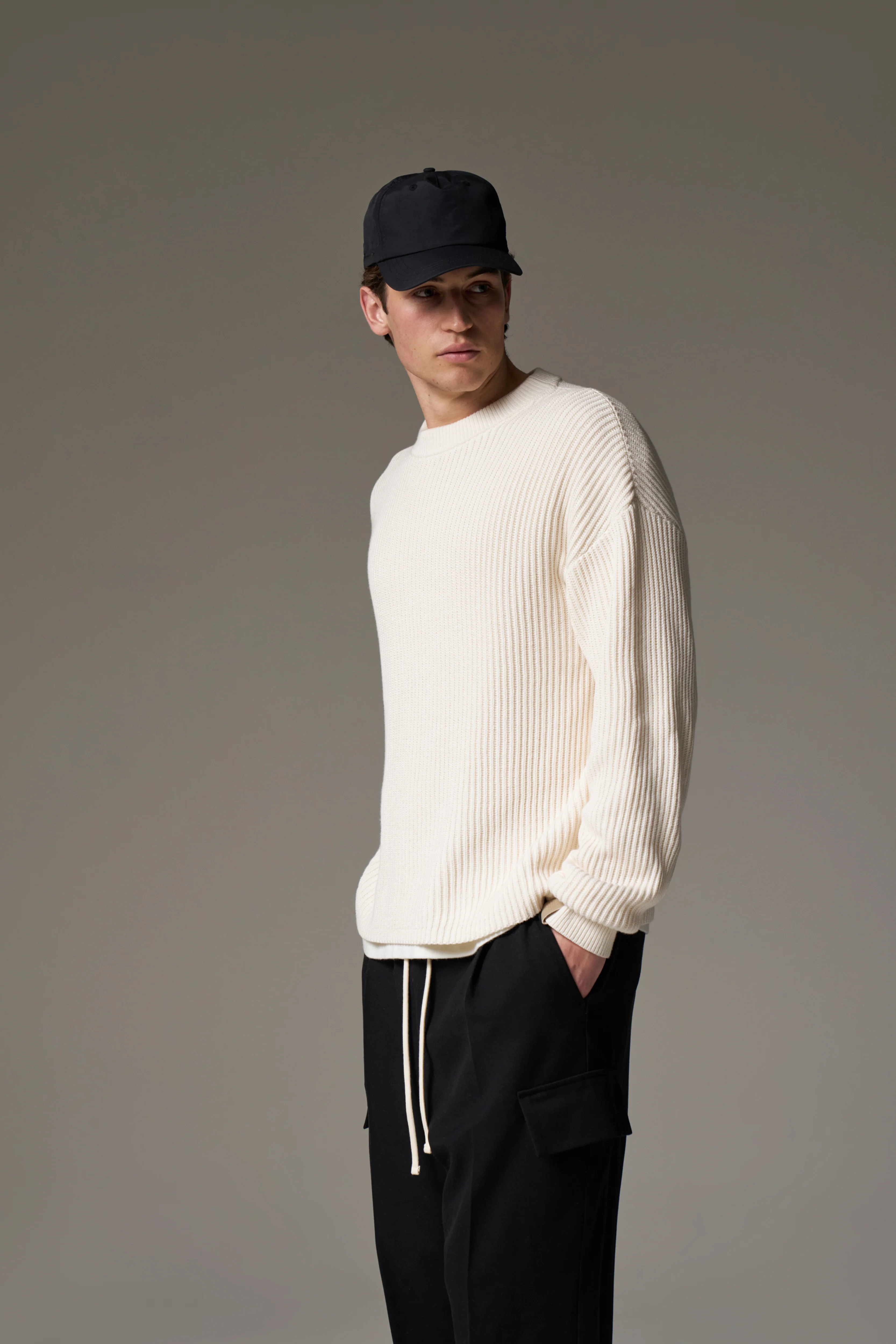 HEAVY WASHED RIBBED KNIT CREW - STONE - Image 9