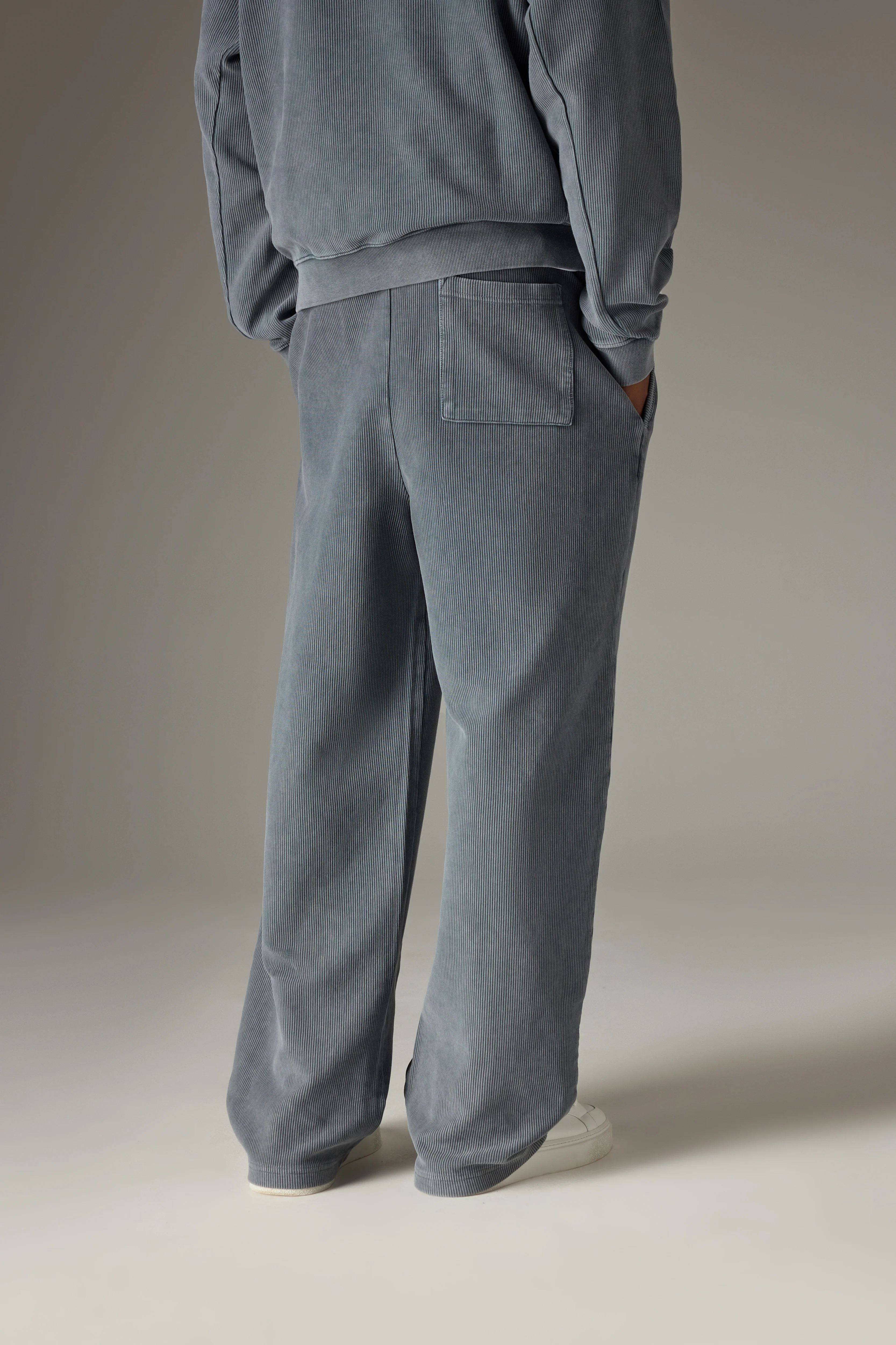 HEAVYWEIGHT WASHED RIBBED JERSEY JOGGERS - GREY - Image 7