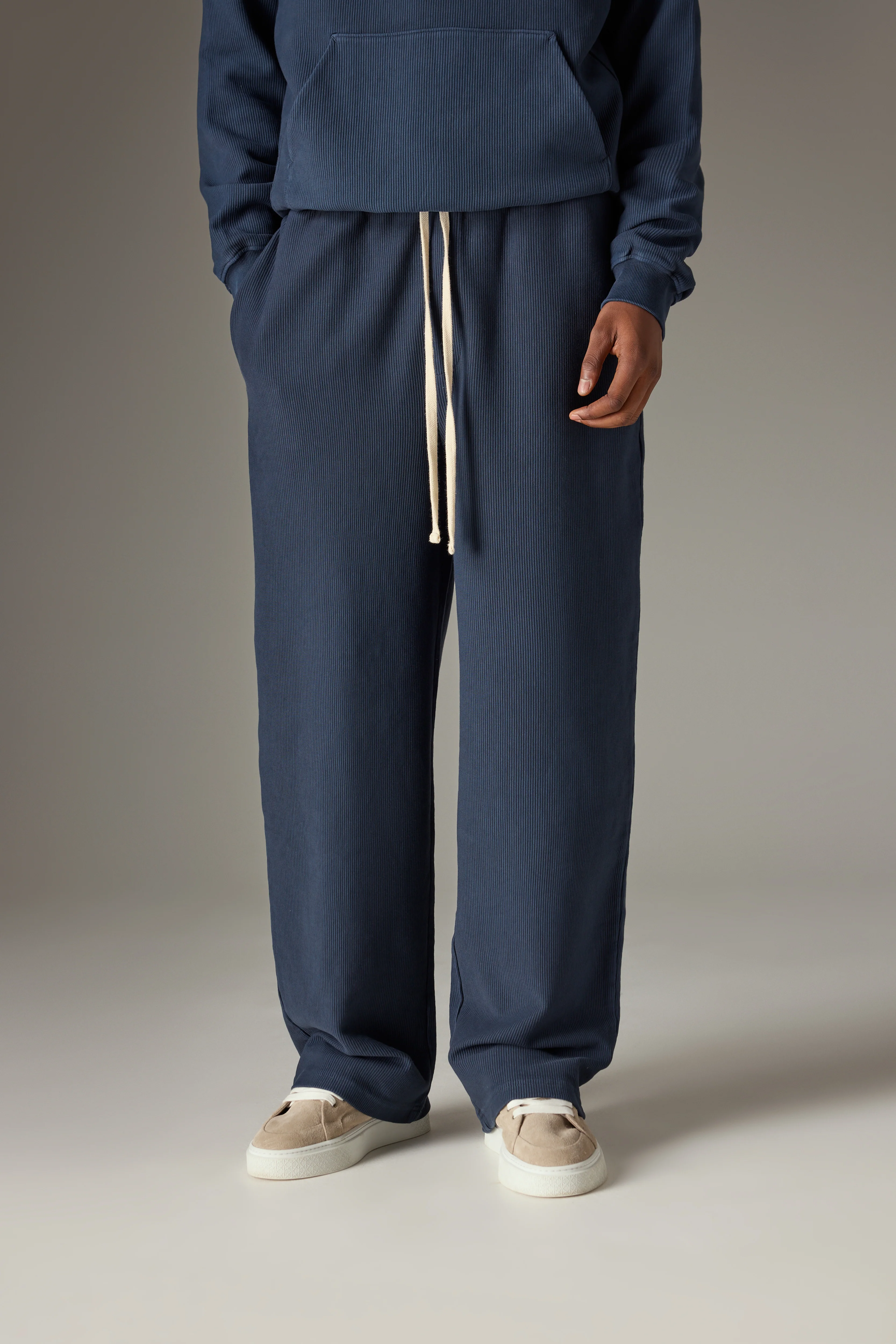 HEAVYWEIGHT WASHED RIBBED JERSEY JOGGERS - NAVY - Image 4