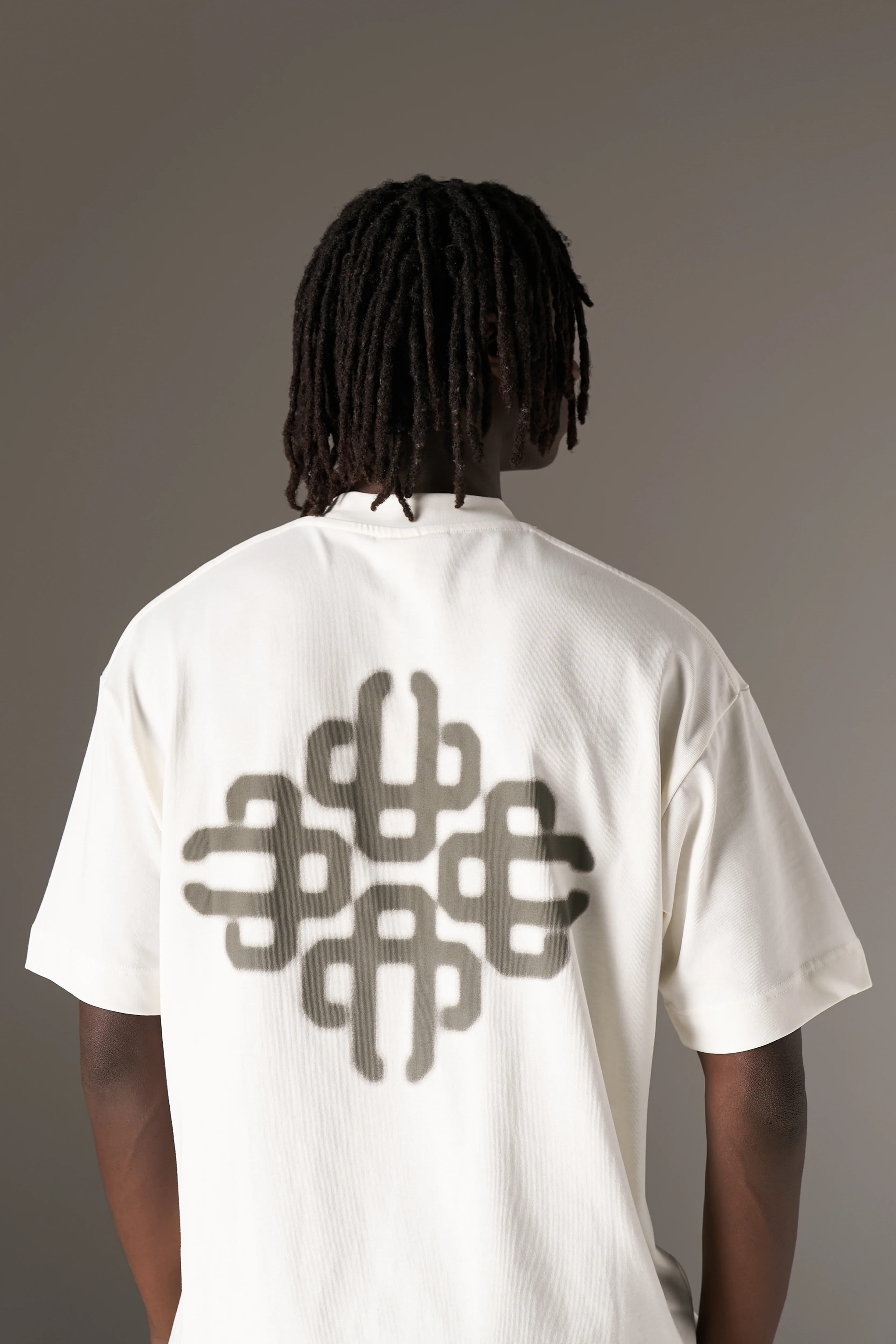 BLURRED GRAPHIC EMBLEM T-SHIRT - KHAKI - Image 5