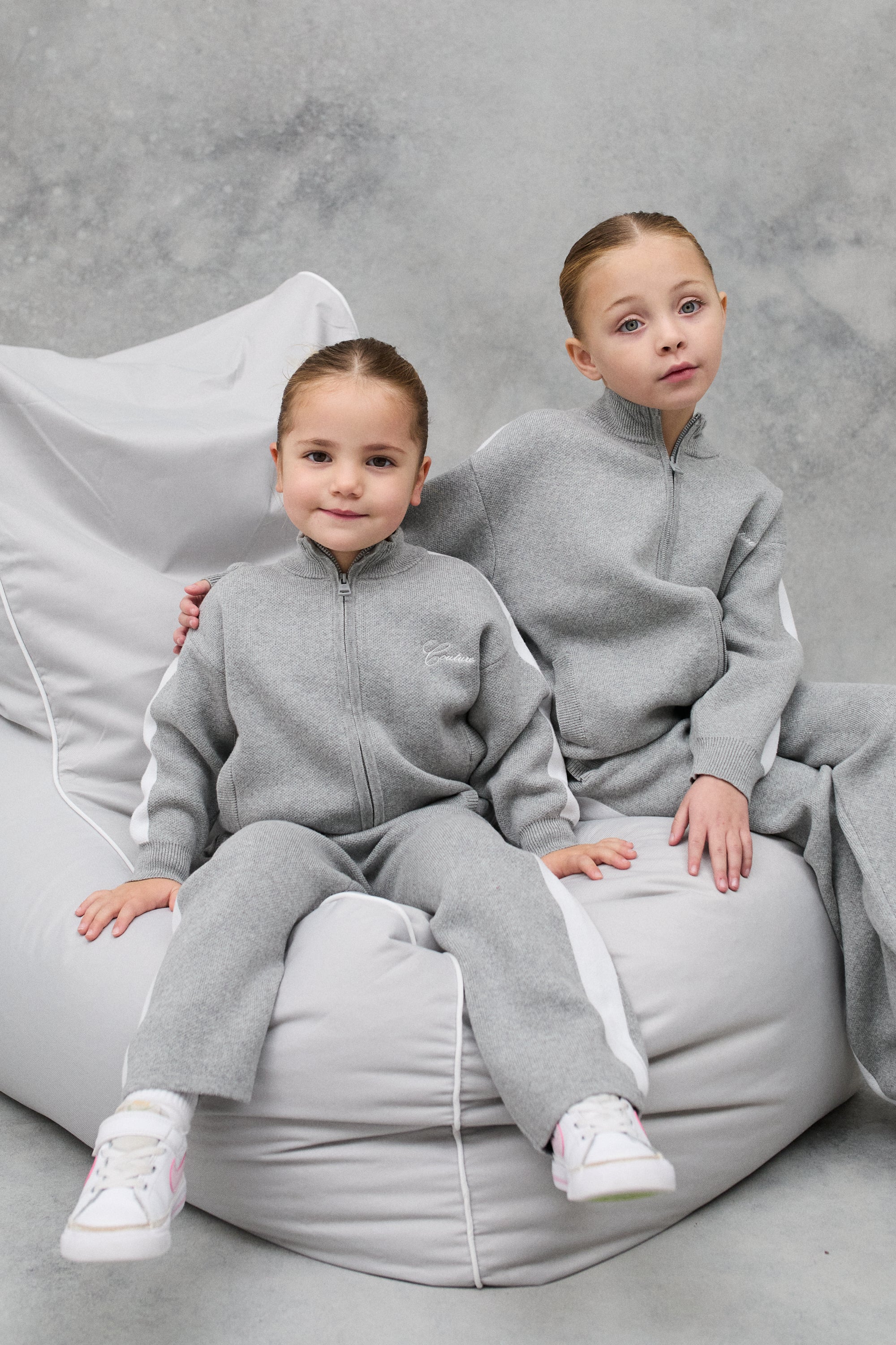 KIDS SIDE STRIPE KNITTED JOGGERS - GREY MARL - Image 3