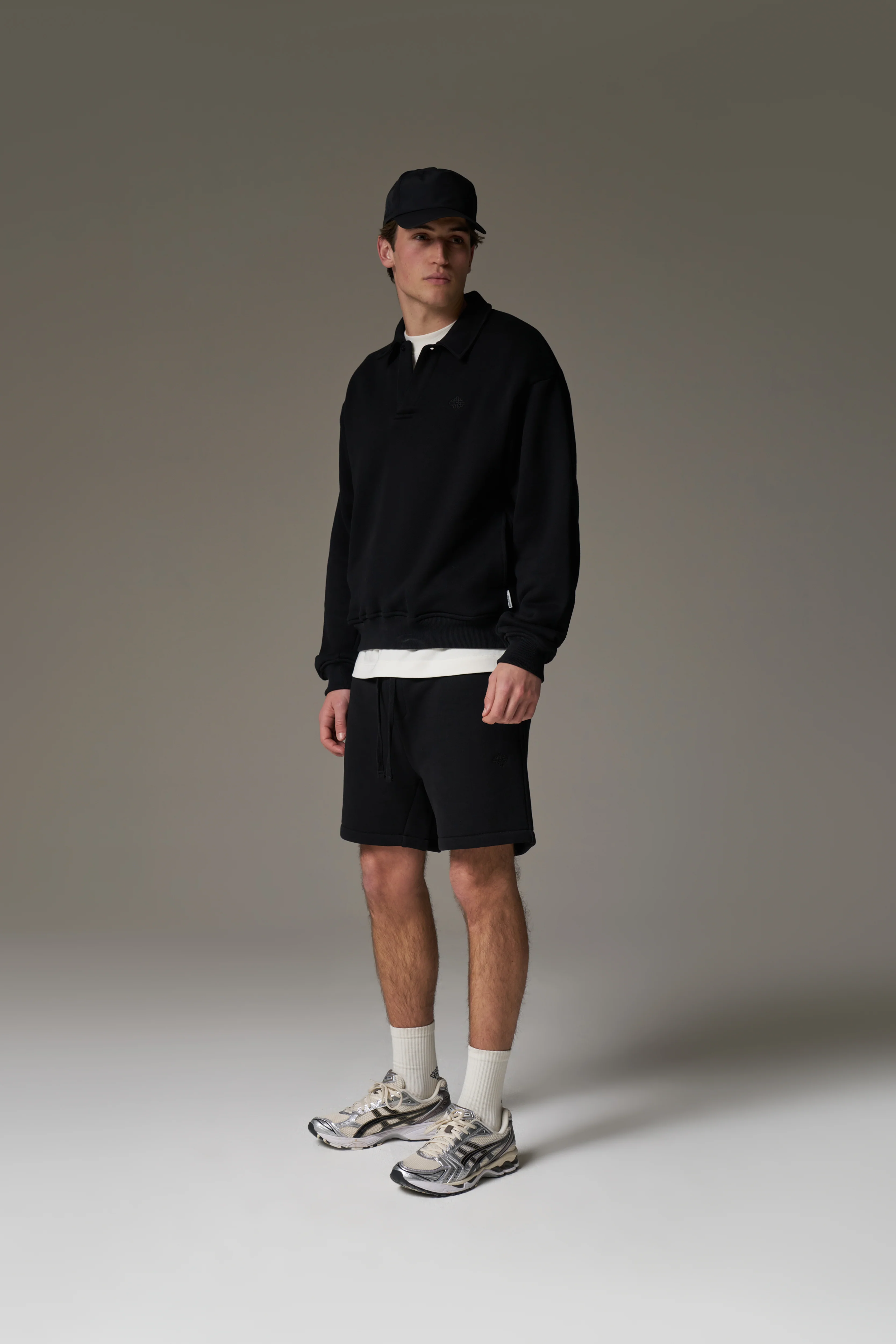 LAUNDERED CLASSICS SHORTS - WASHED BLACK - Image 3