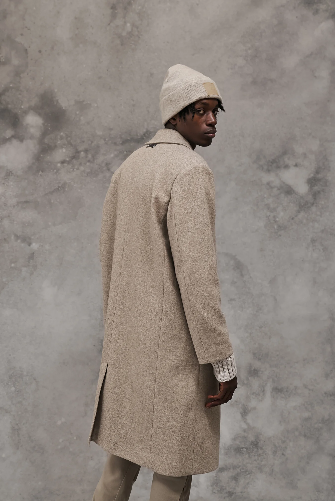 LONGLINE OVERCOAT - BEIGE - Image 10