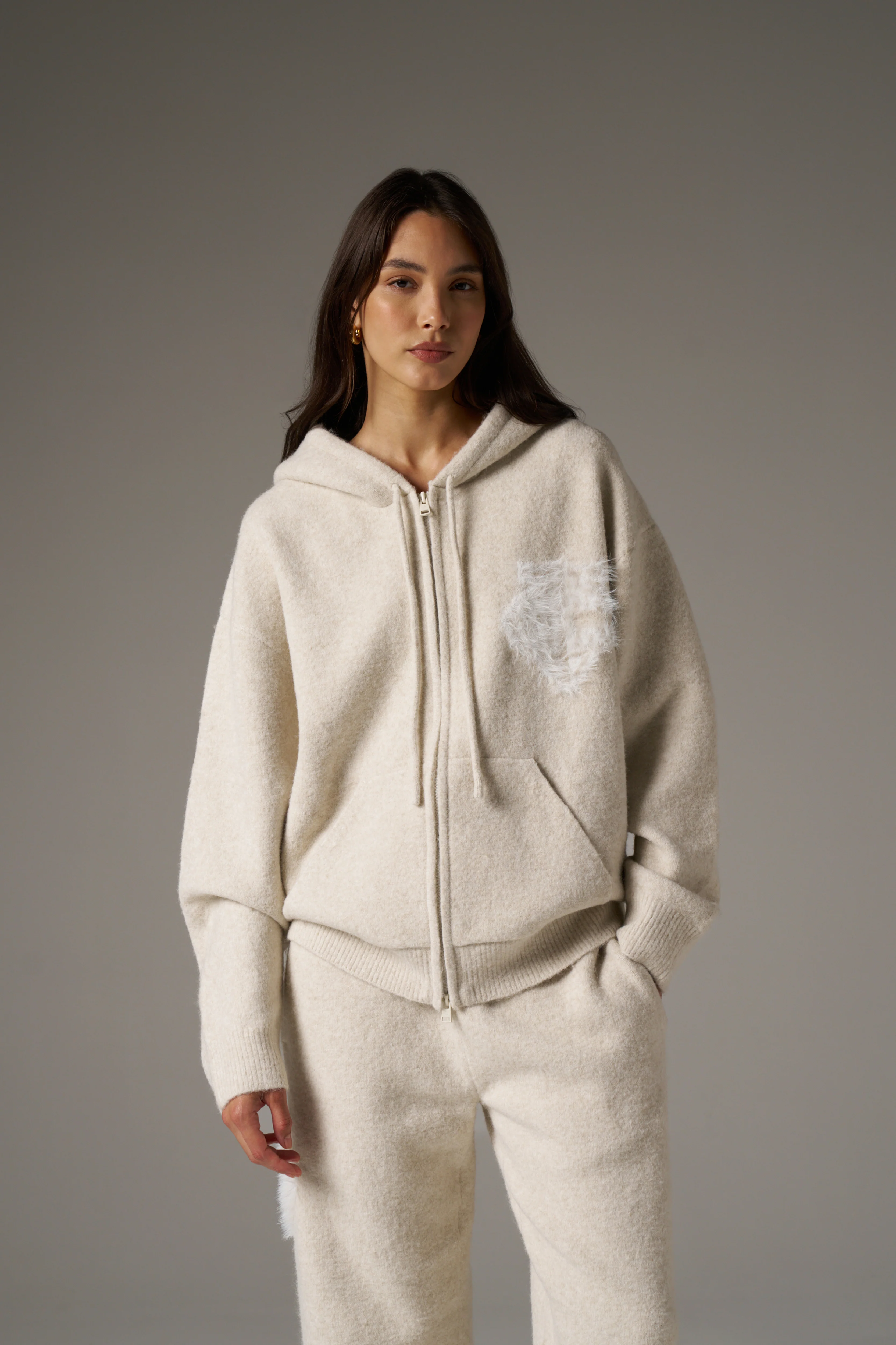 MONOGRAM FLUFFY KNIT ZIP THROUGH HOODIE - BEIGE - Image 3
