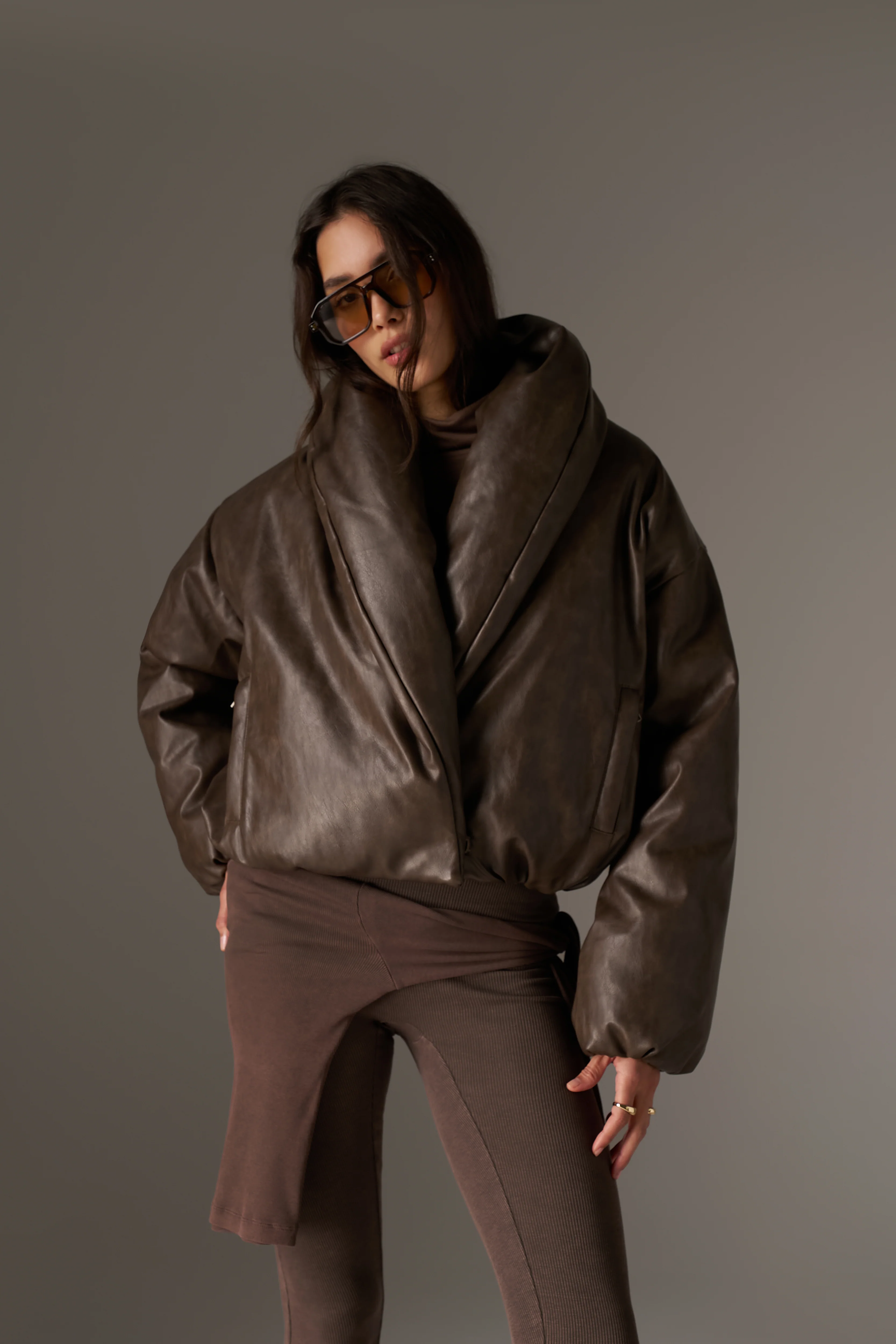 OVERSIZED COLLAR DISTRESSED FAUX LEATHER PUFFER COAT - BROWN - Image 4