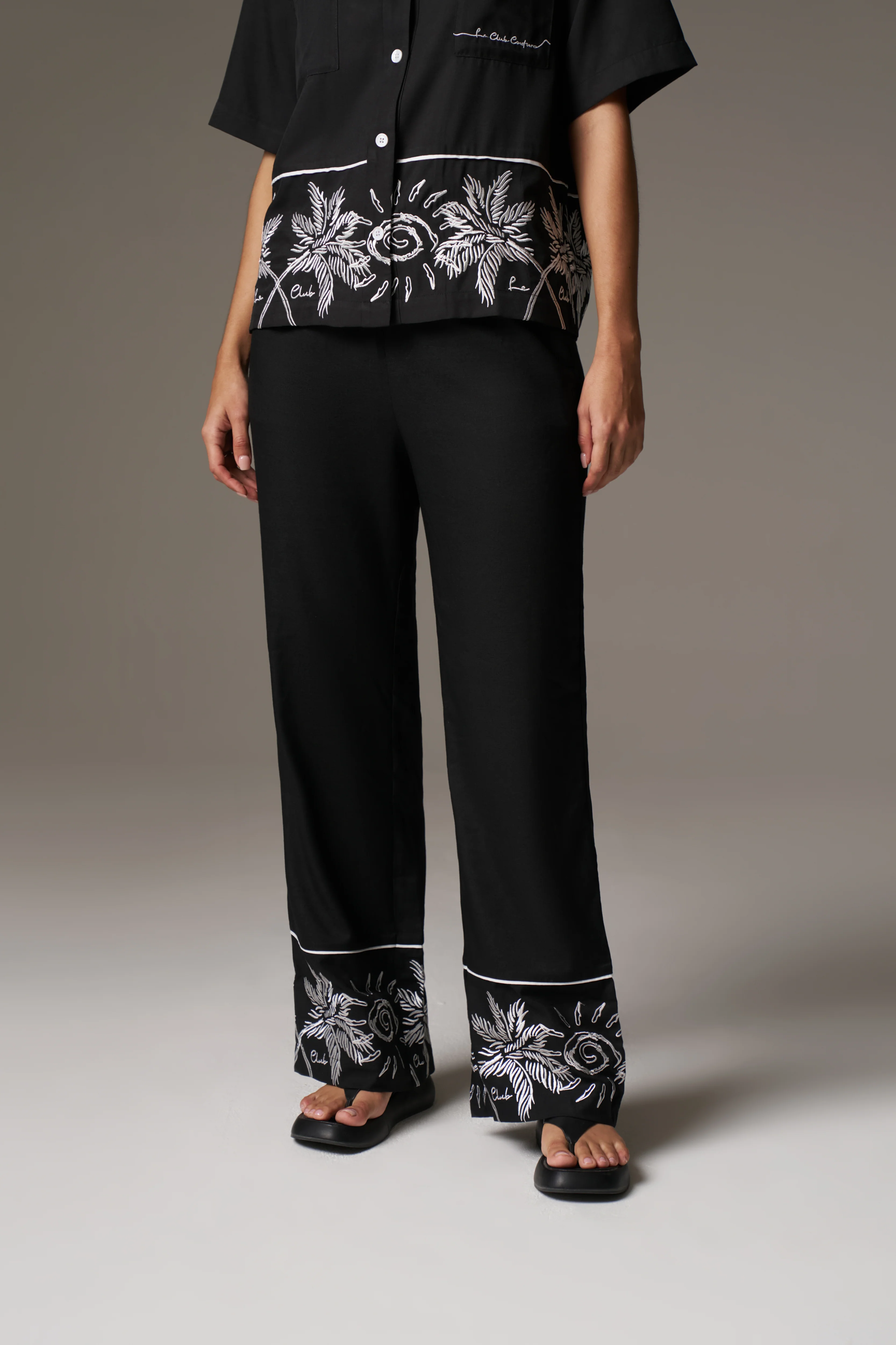 PALM EMBROIDERY WIDE LEG TROUSERS - BLACK - Image 2
