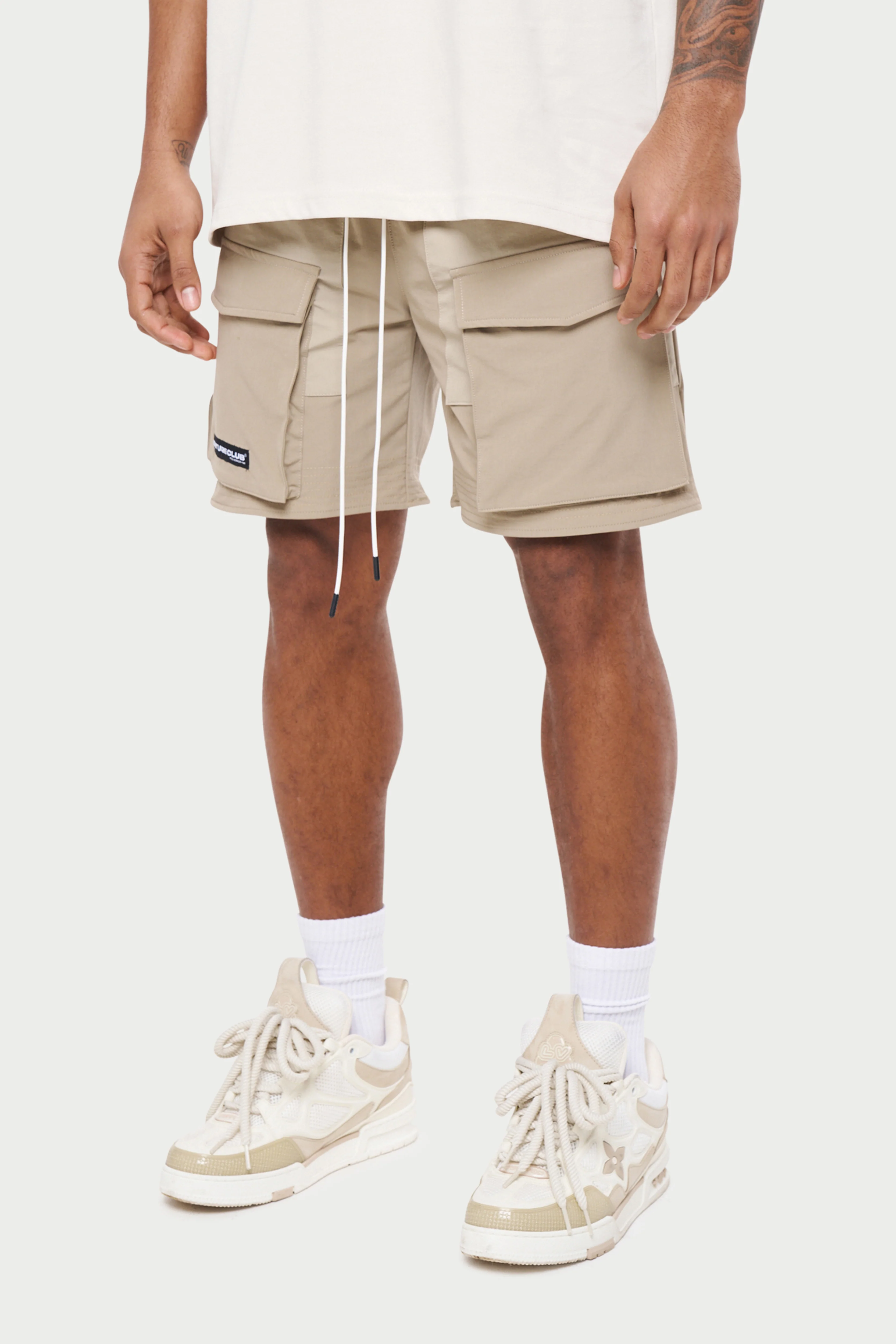 PANELLED CARGO SHORTS - BEIGE - Image 2