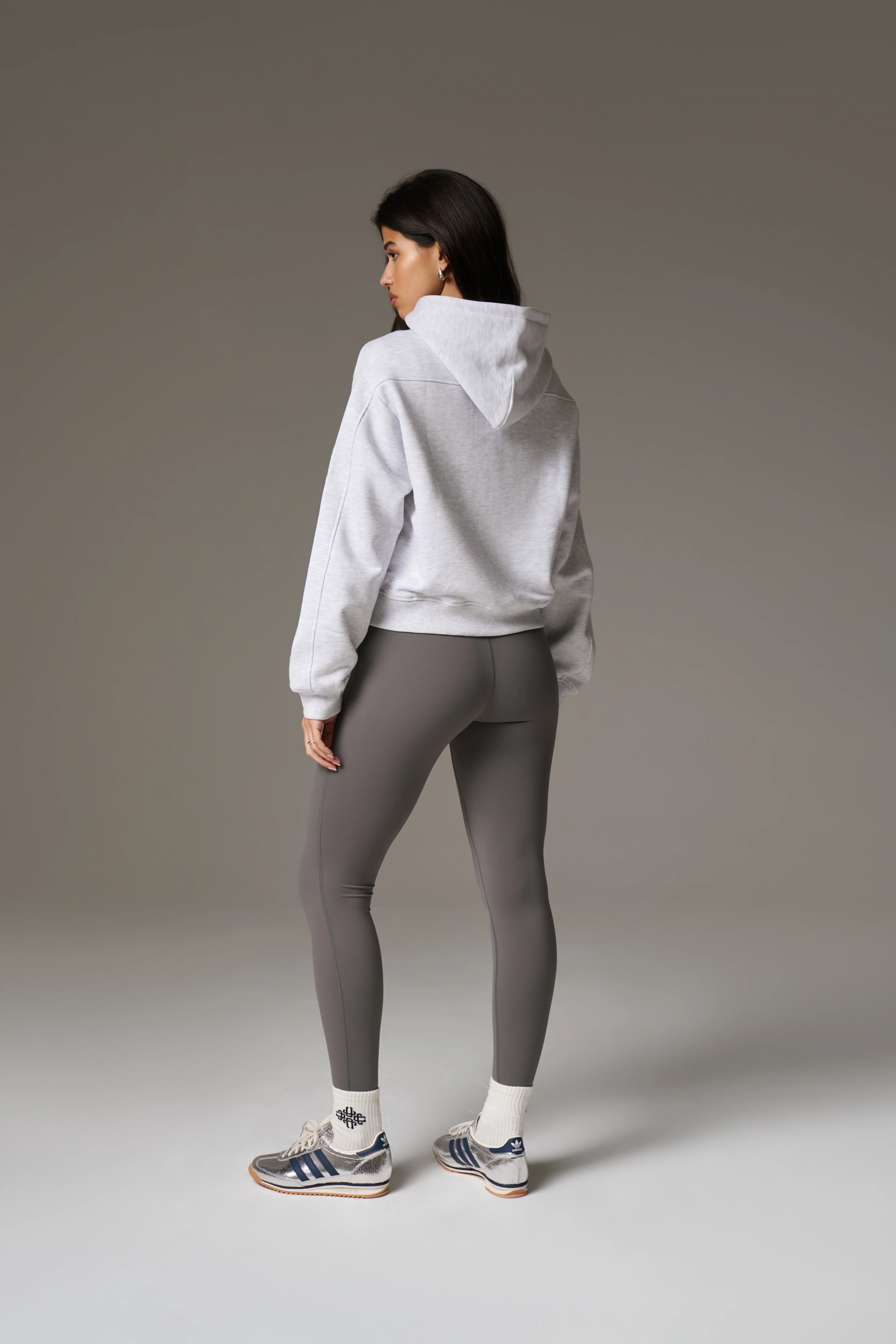 PILATES & PINOT ZIP THROUGH CROPPED HOODIE - GREY MARL - Image 7