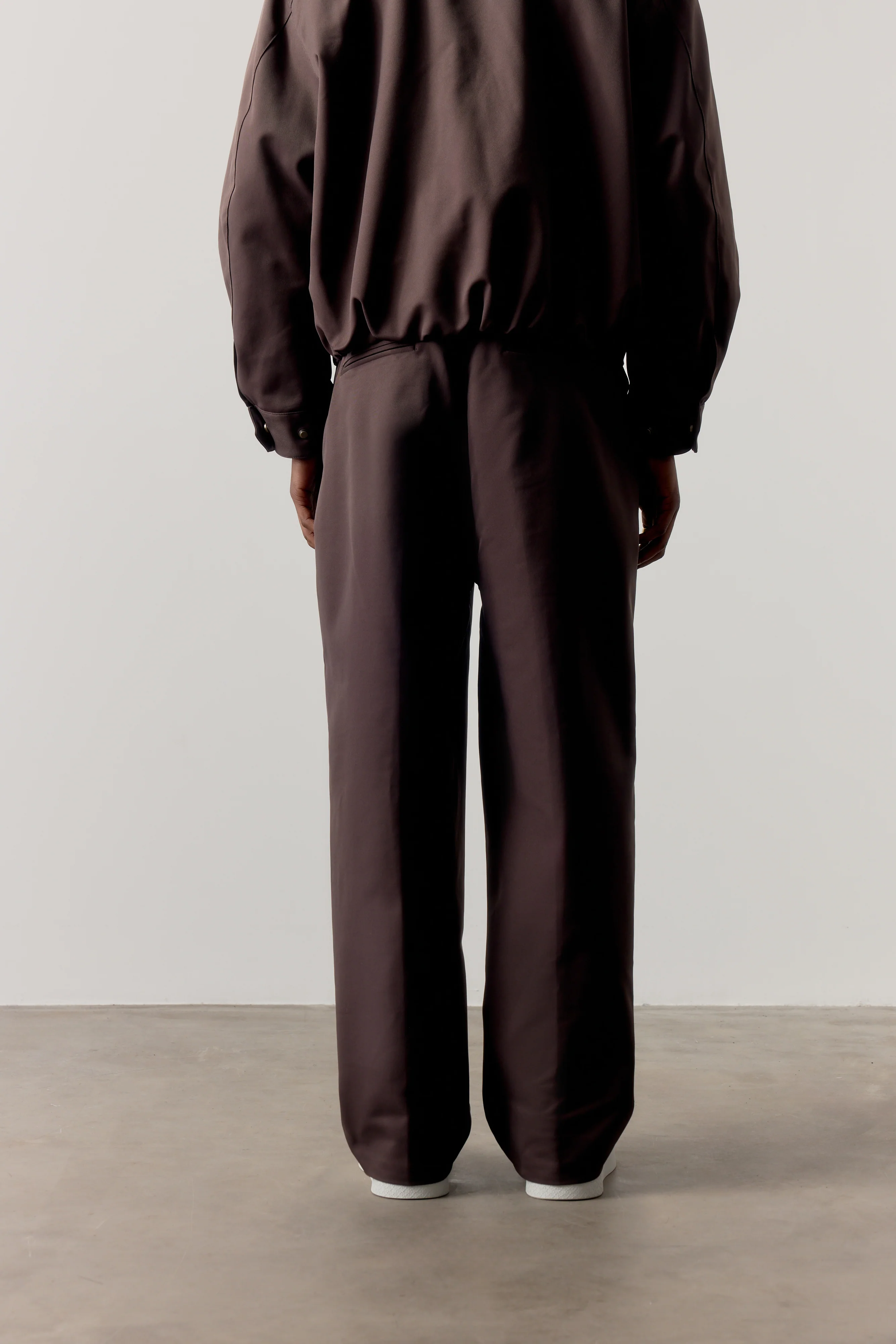 RIVET DETAIL TROUSERS - BROWN - Image 6