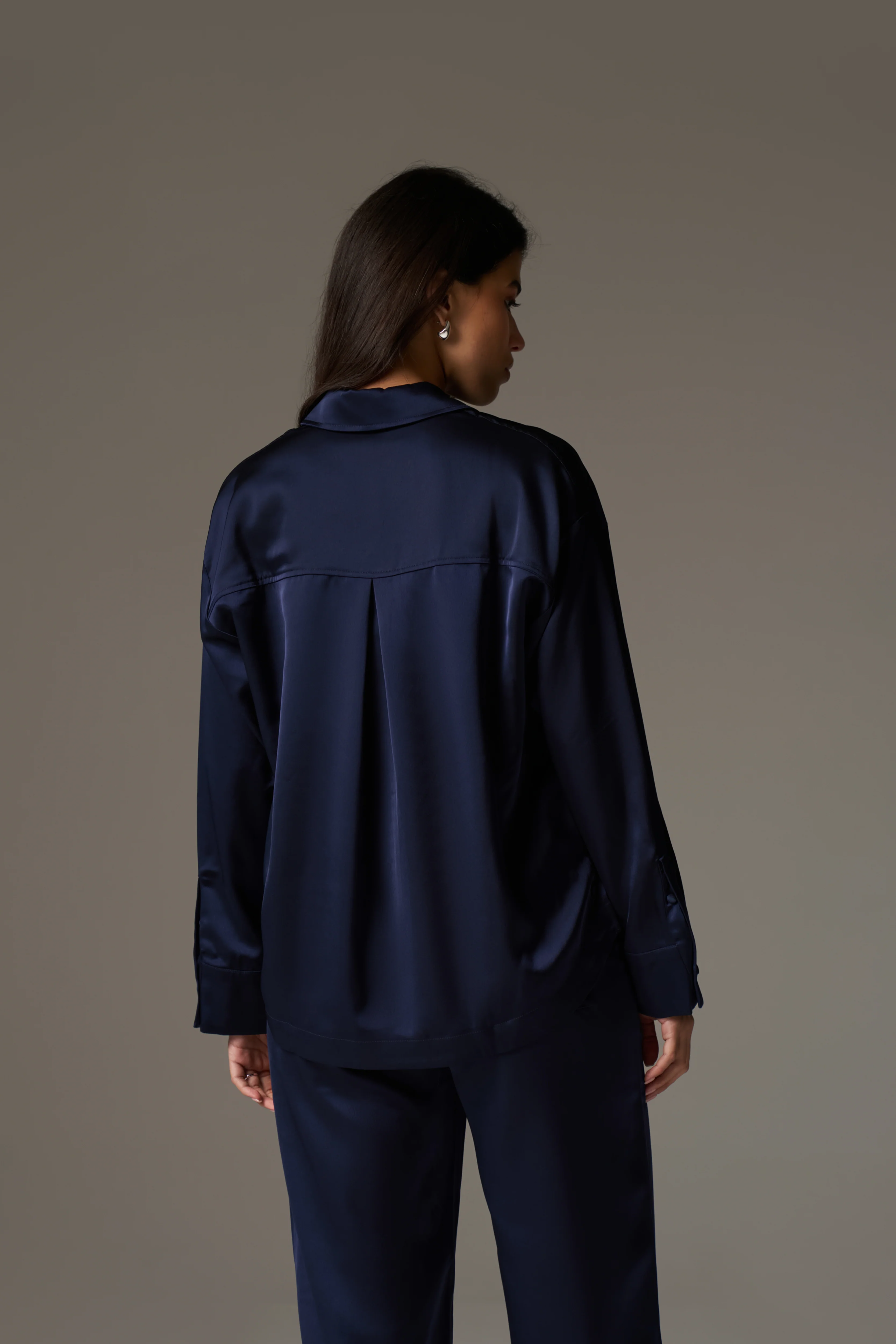 SATIN EMBLEM SHIRT - NAVY - Image 6