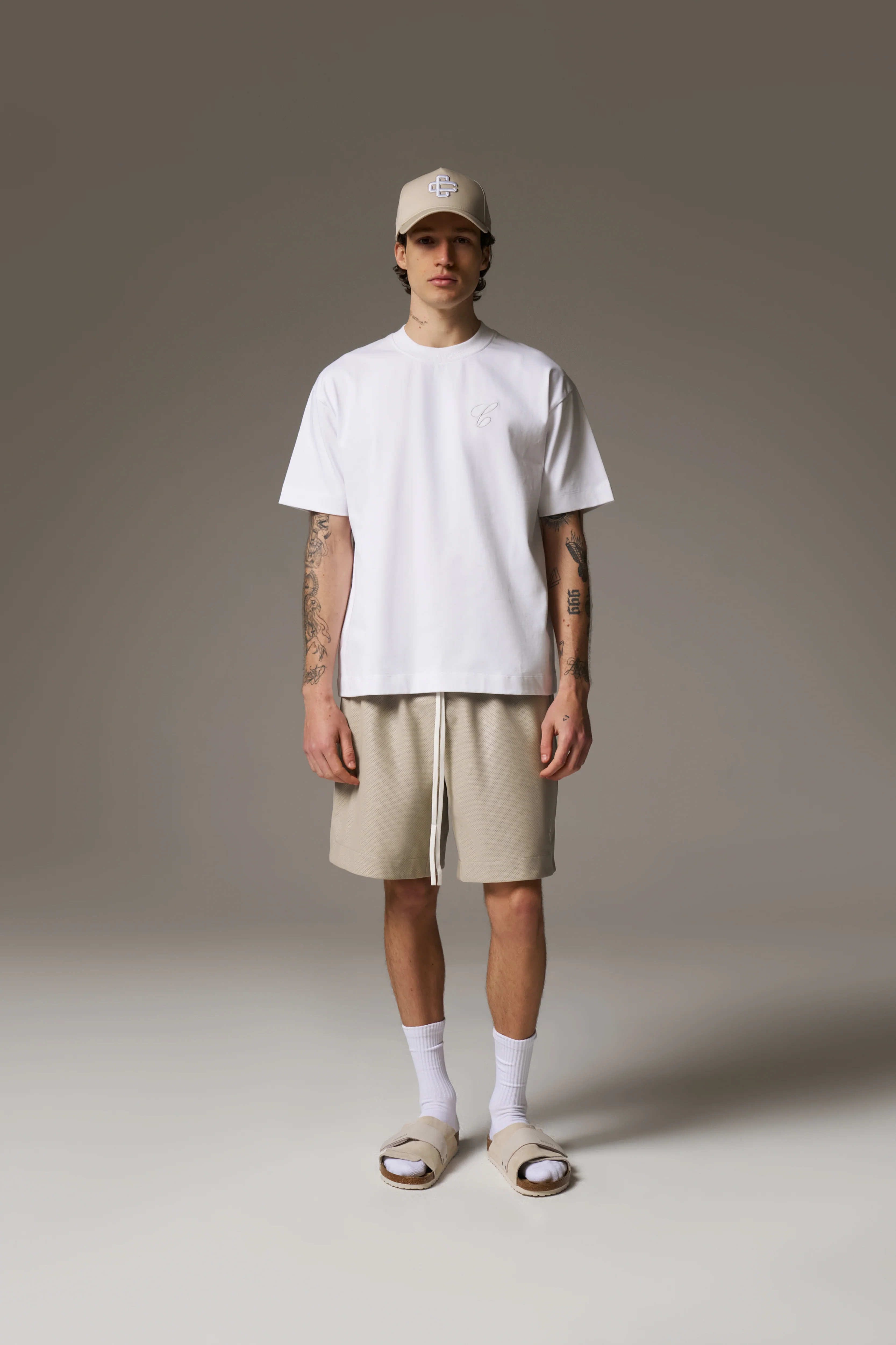 SCRIPT EMBROIDERED T-SHIRT - WHITE - Image 3