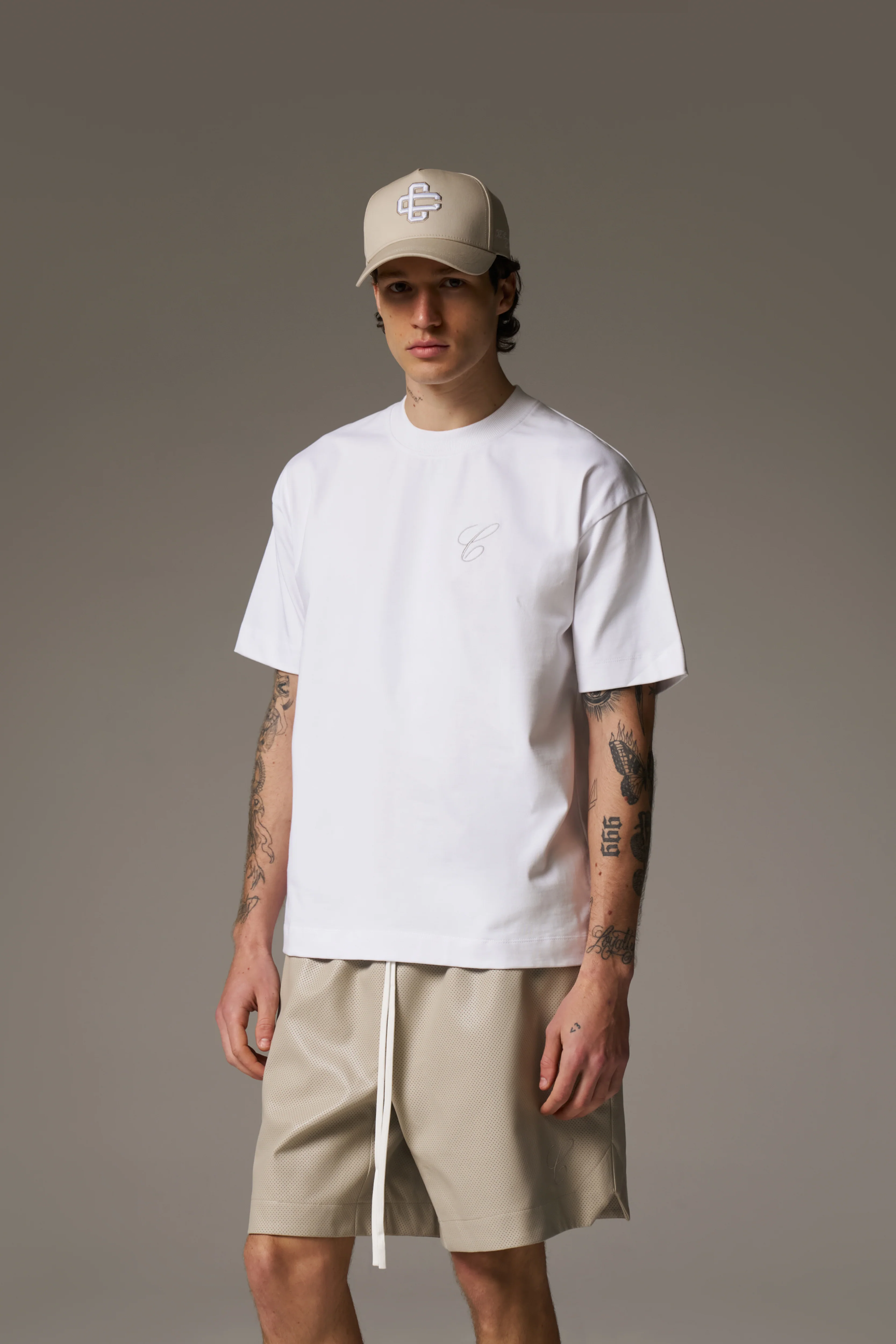 SCRIPT EMBROIDERED T-SHIRT - WHITE - Image 6