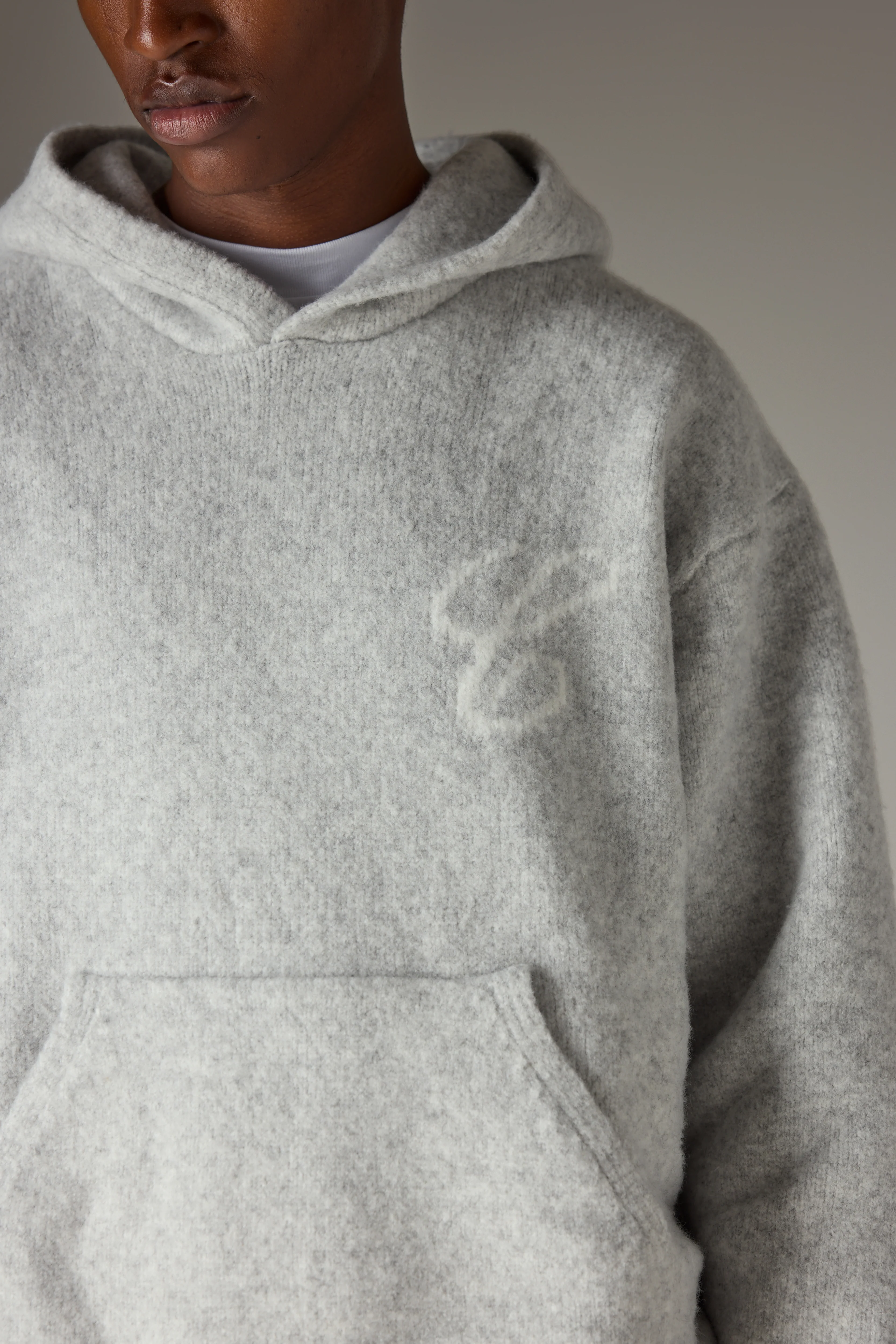 SCRIPT LOGO GRAPHIC KNITTED HOODIE - GREY MARL - Image 5