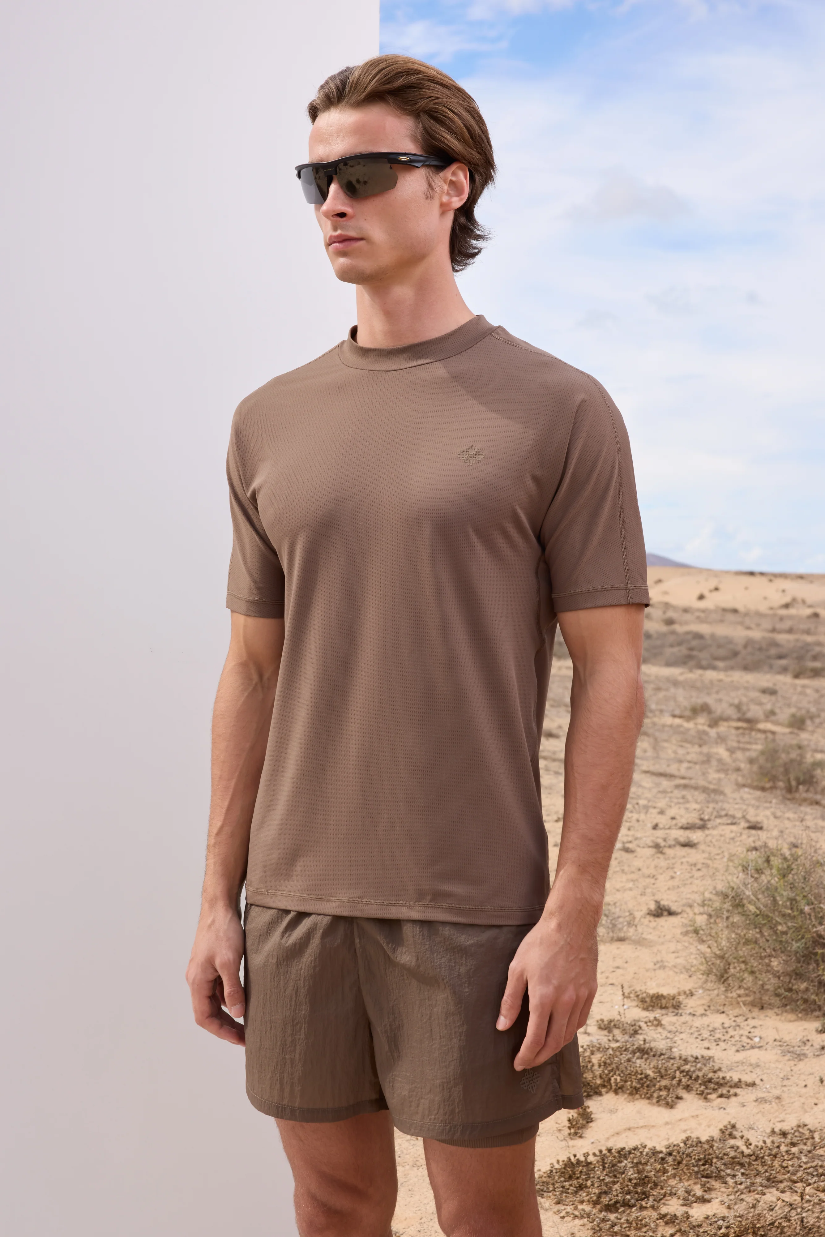 SHORT SLEEVE TRAINING TOP - BROWN - Image 4