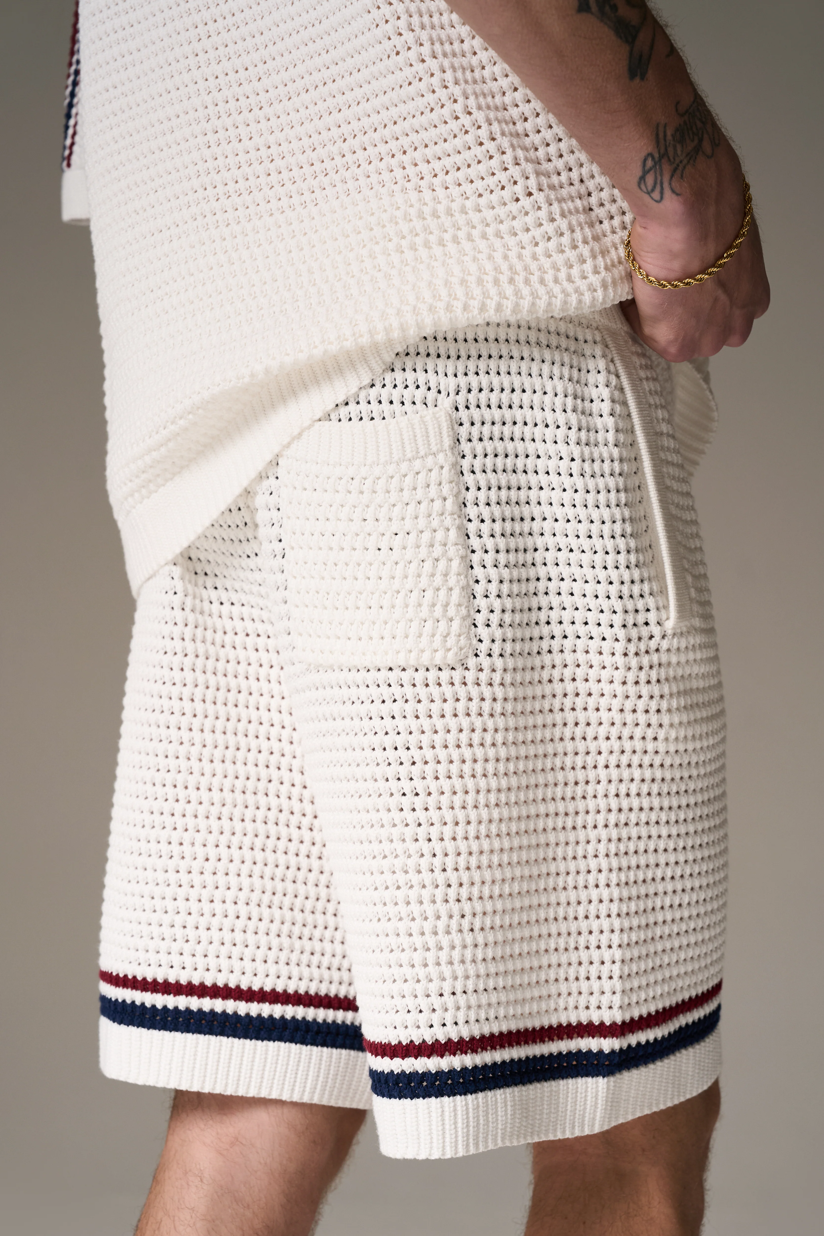 STRIPE CROCHET KNIT SHORTS - BURGUNDY - Image 4