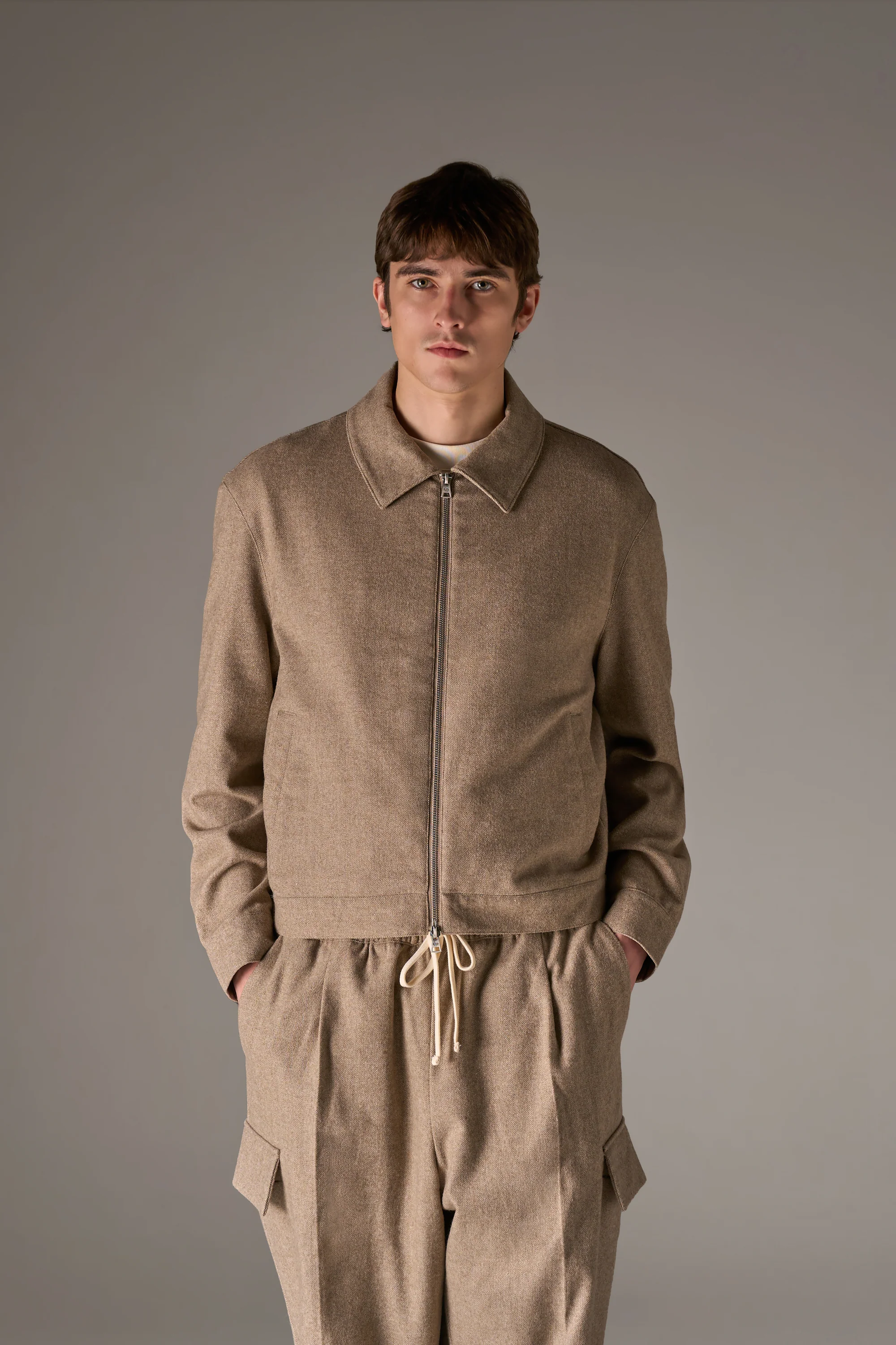 TAILORED HERRINGBONE JACKET - BEIGE - Image 4