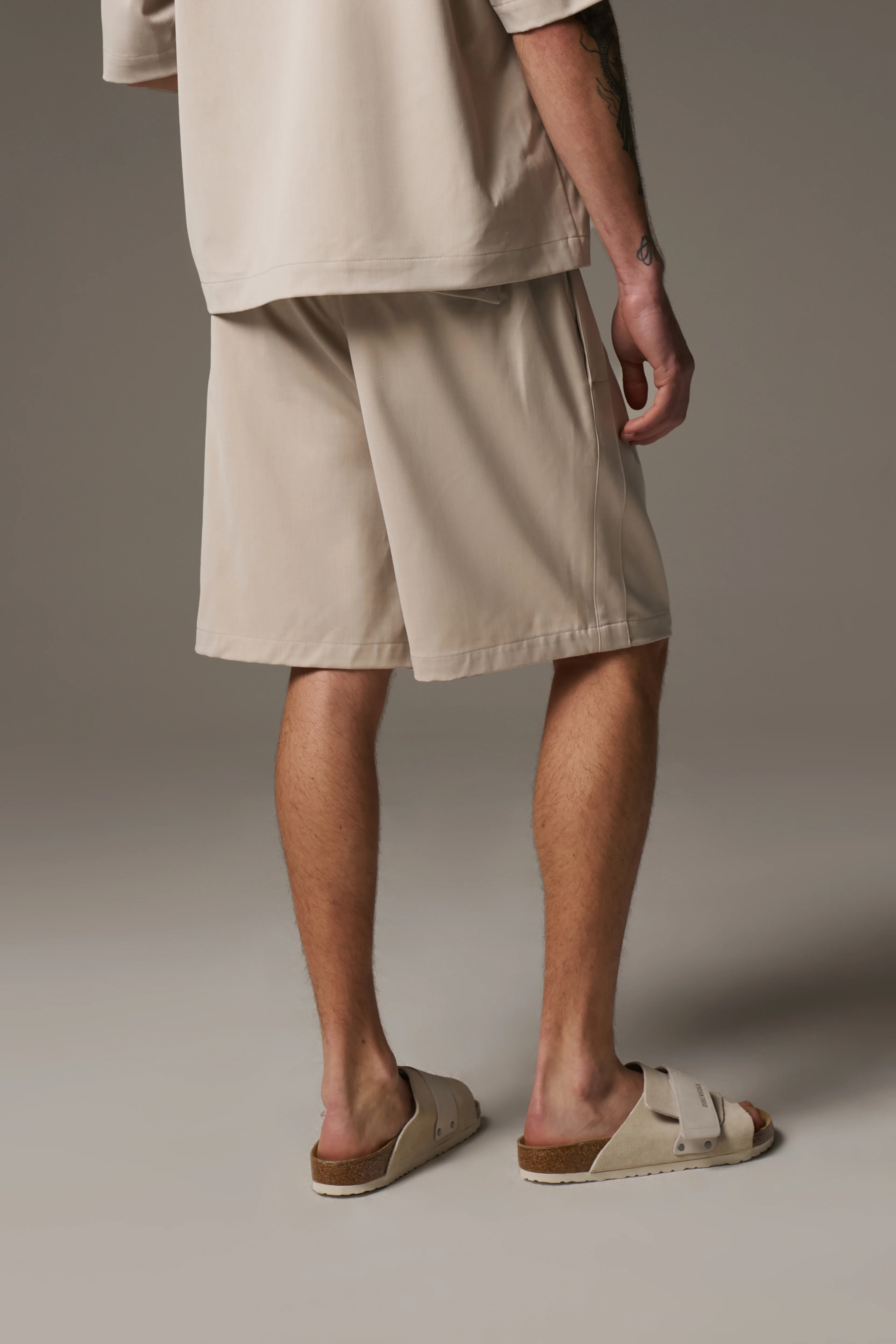 TAILORED SHORTS - STONE - Image 6