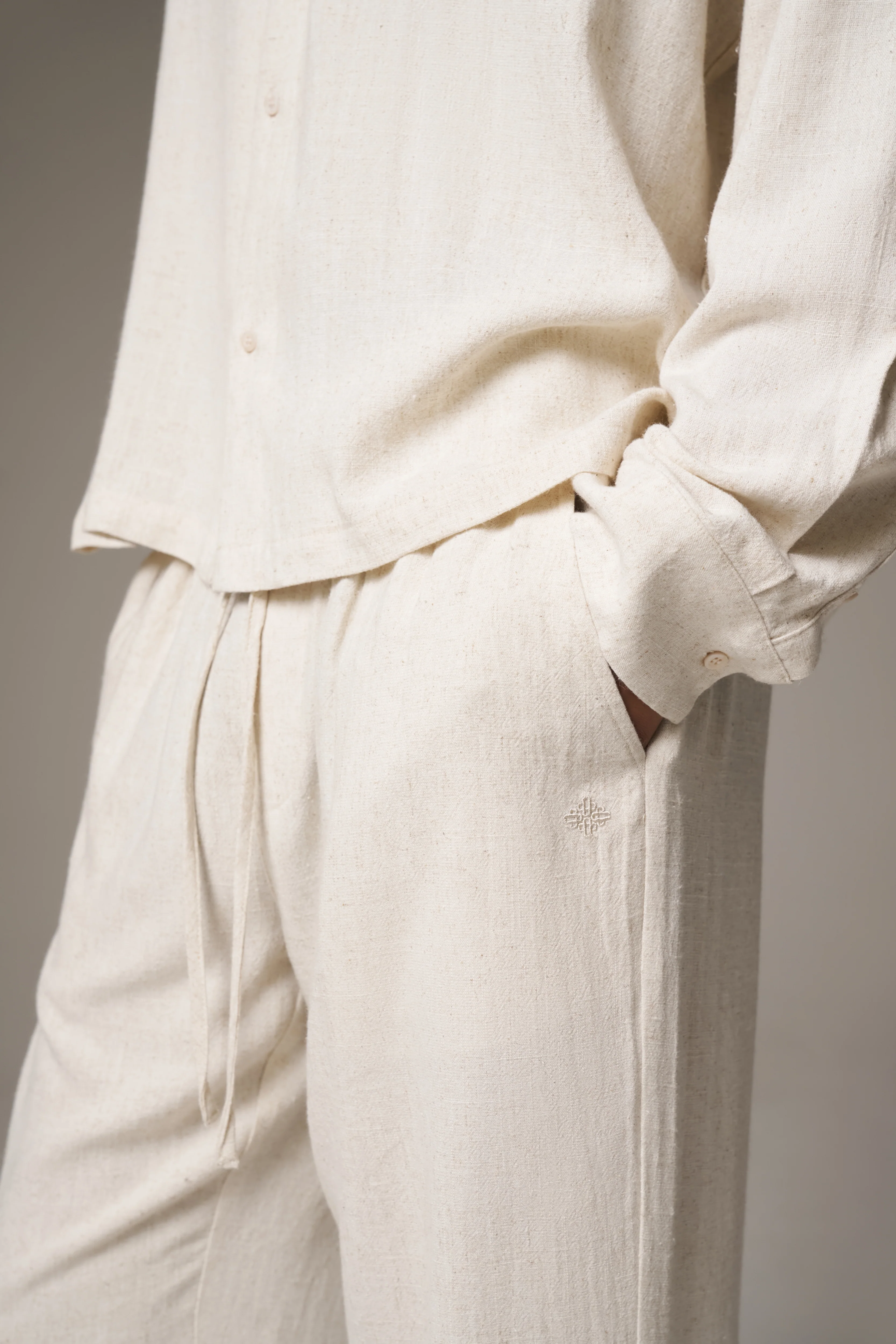 TEXTURED WOVEN TROUSERS - BEIGE - Image 6