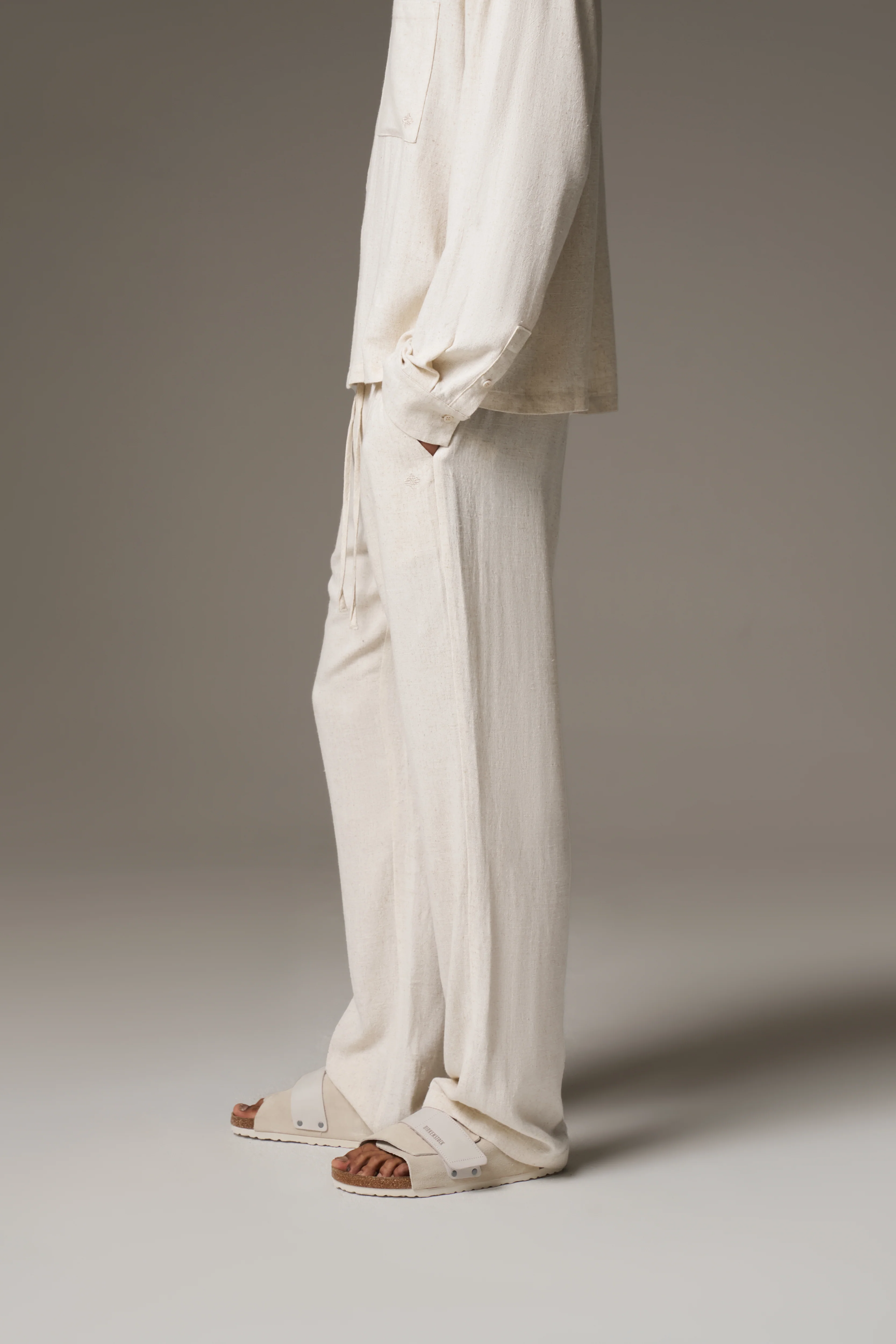 TEXTURED WOVEN TROUSERS - BEIGE - Image 9