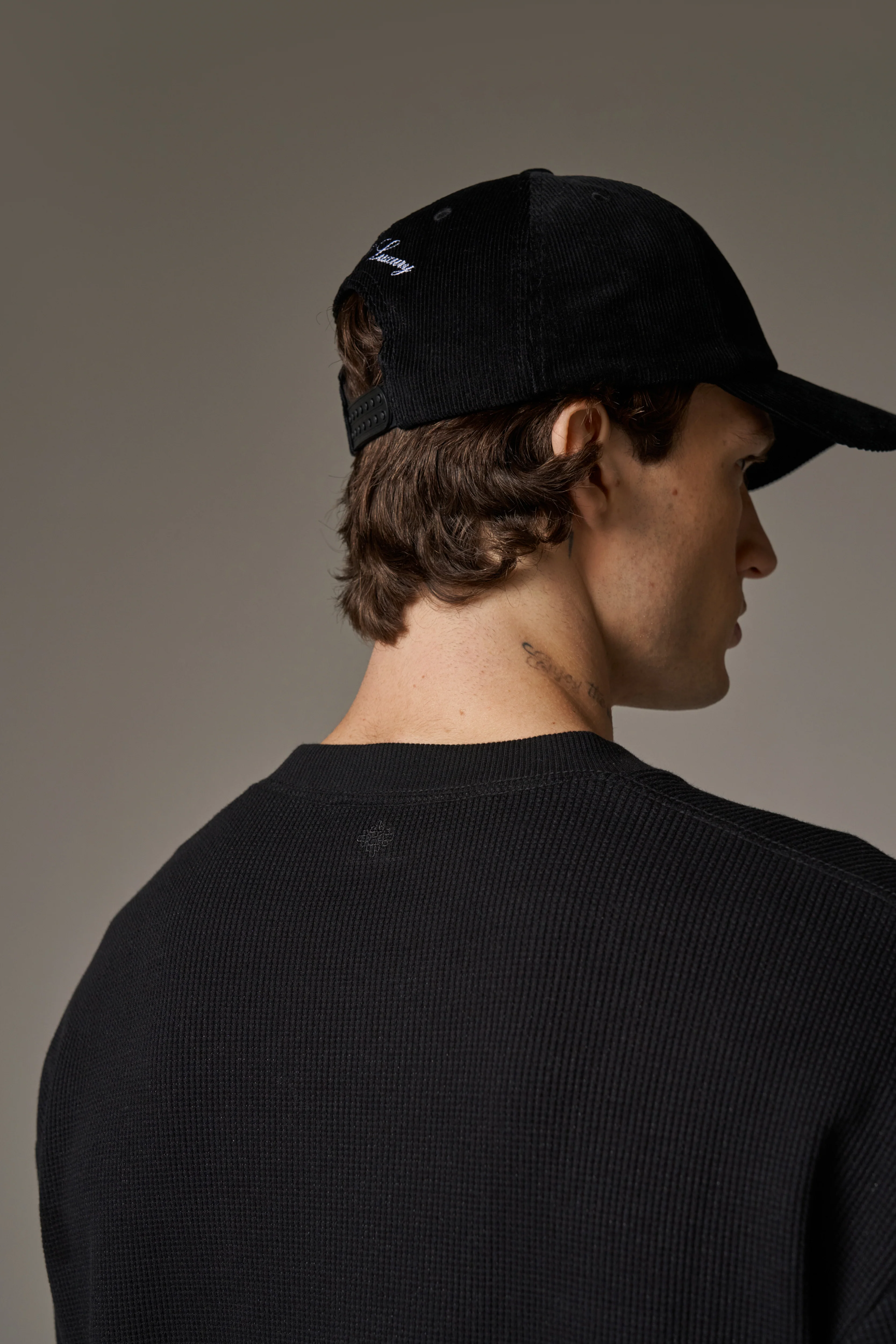 WAFFLE LONG SLEEVE T-SHIRT - BLACK - Image 6