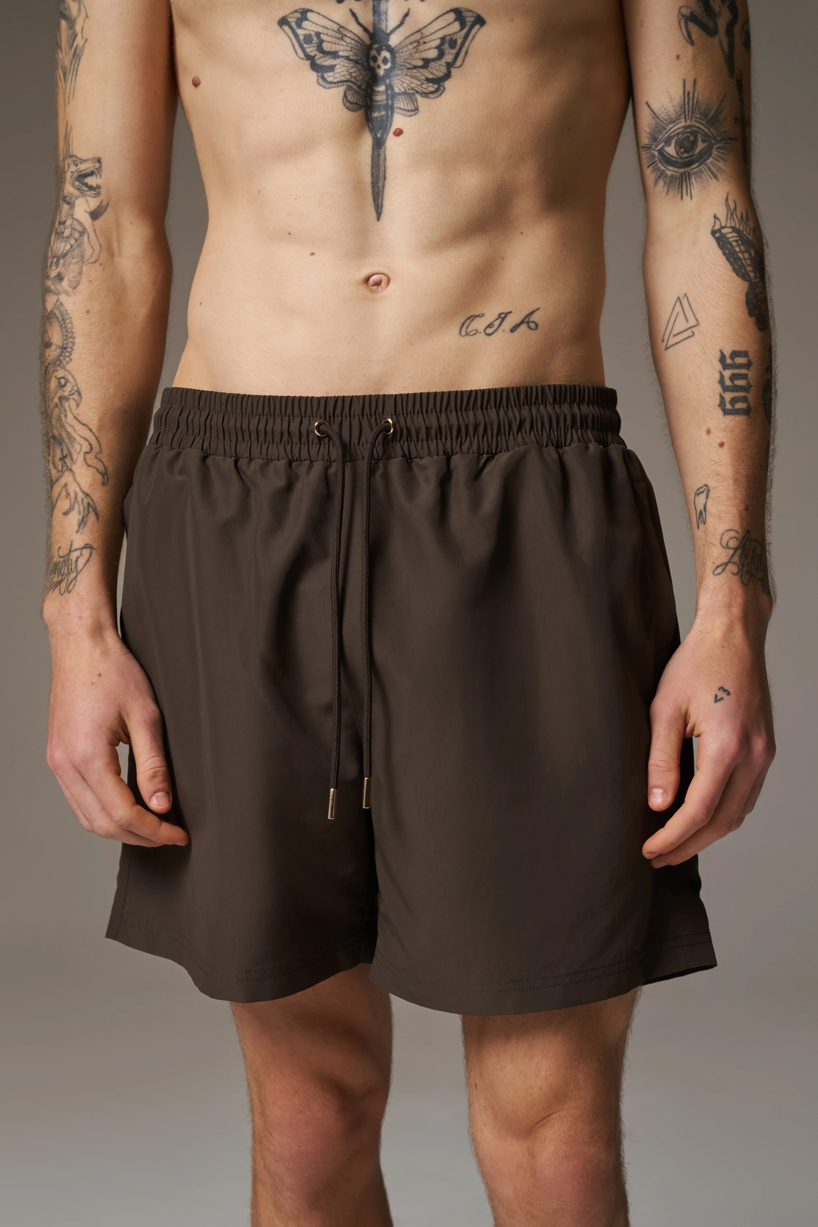 WATER REACTIVE EMBLEM SWIM SHORT - BROWN - Image 7