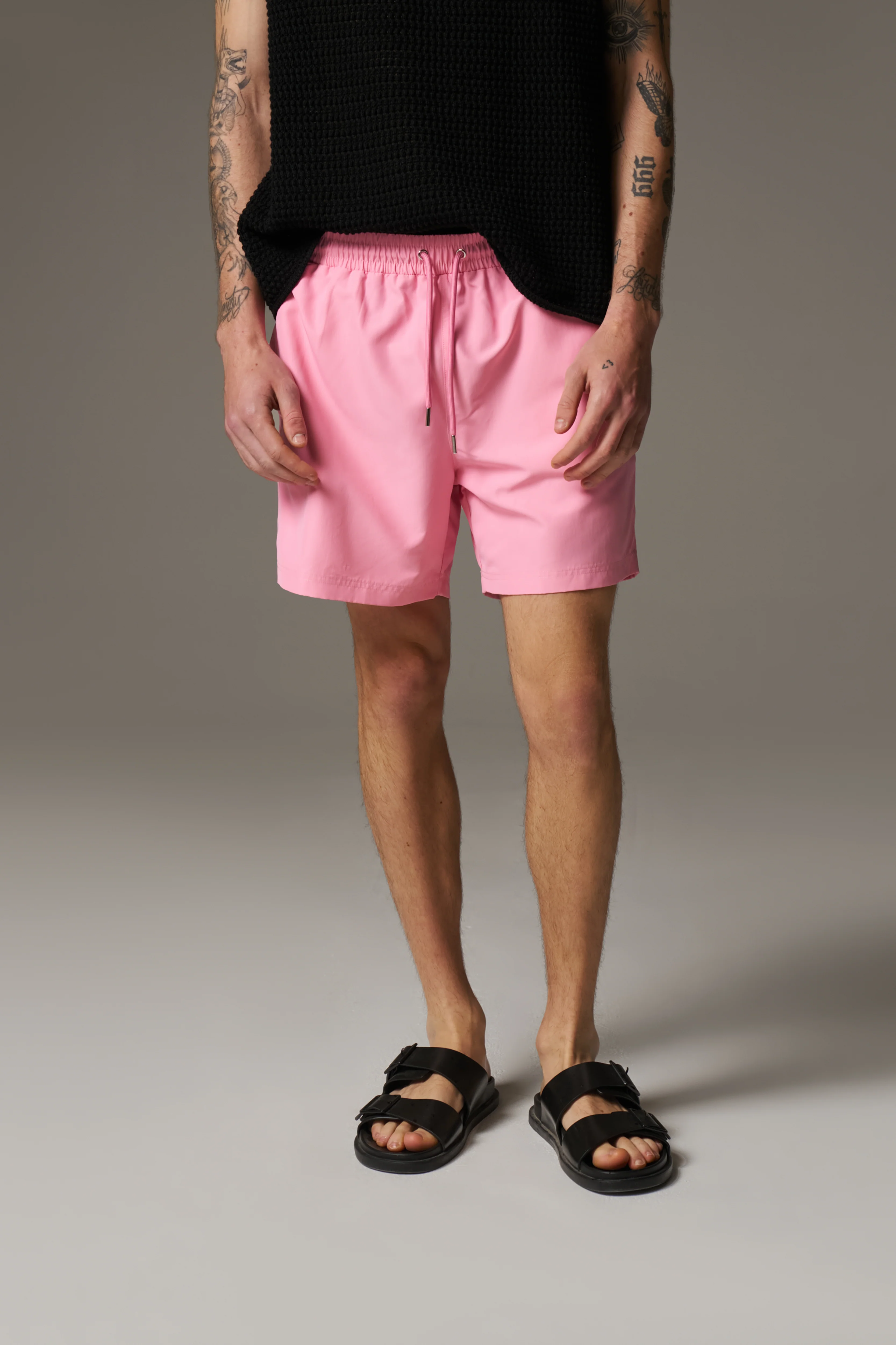 WATER REACTIVE EMBLEM SWIM SHORT - PINK - Image 6
