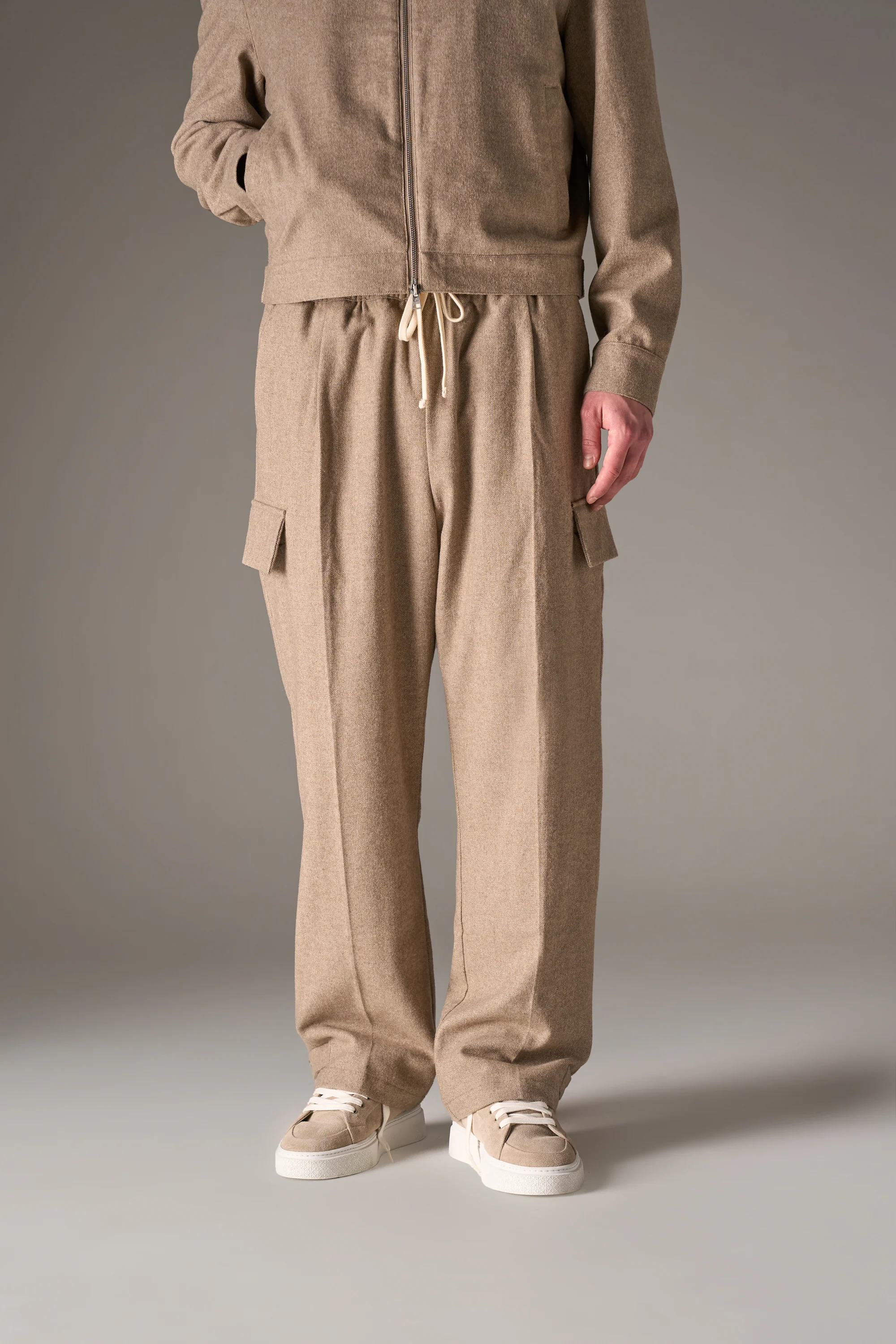 WIDE LEG HERRINGBONE TROUSERS - BEIGE - Image 4
