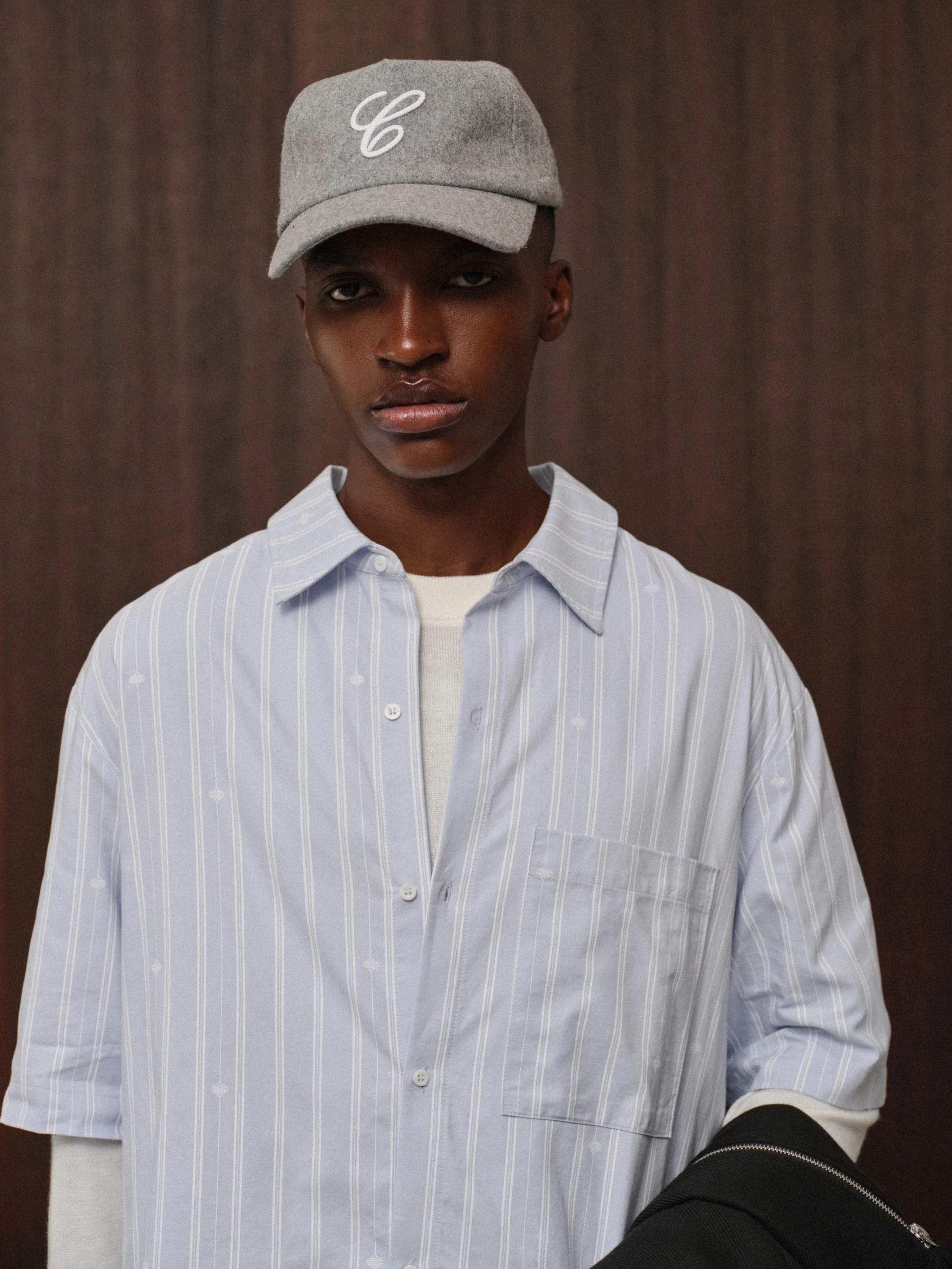 WOOL SCRIPT EMBROIDERED CAP - GREY - Image 6