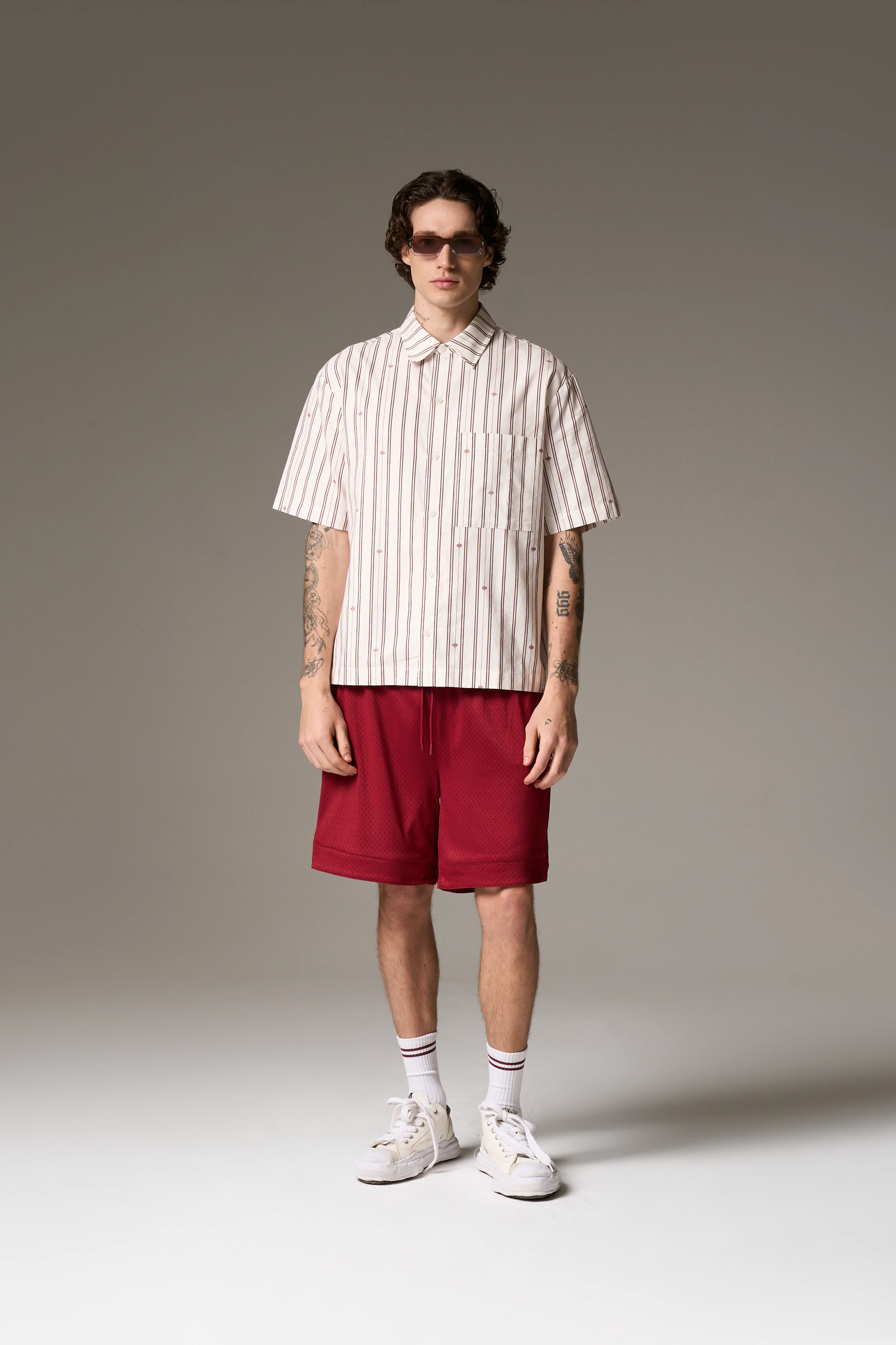 YACHT CLUB GRAPHIC T-SHIRT - WHITE - Image 11