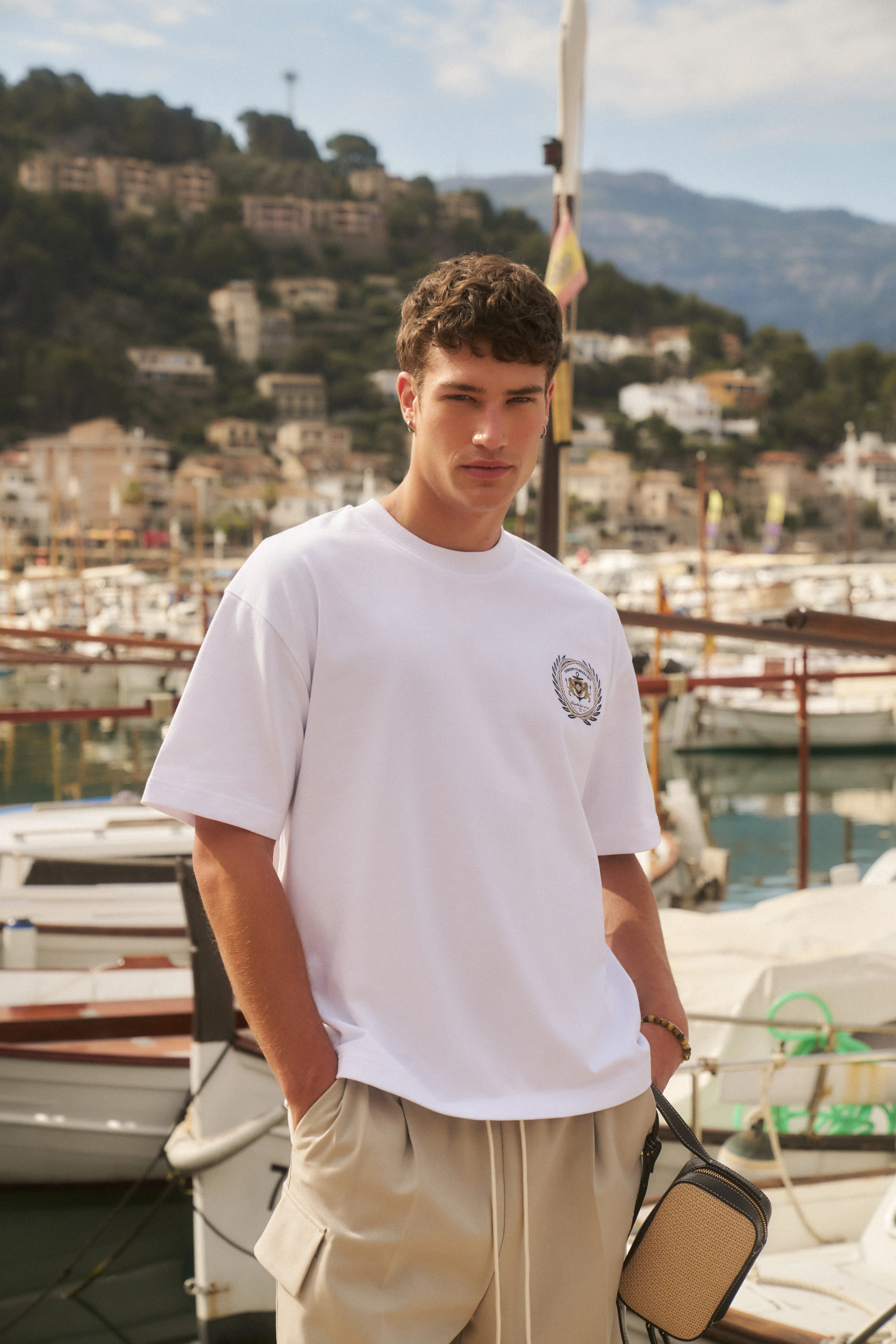 YACHT CLUB GRAPHIC T-SHIRT - WHITE - Image 3